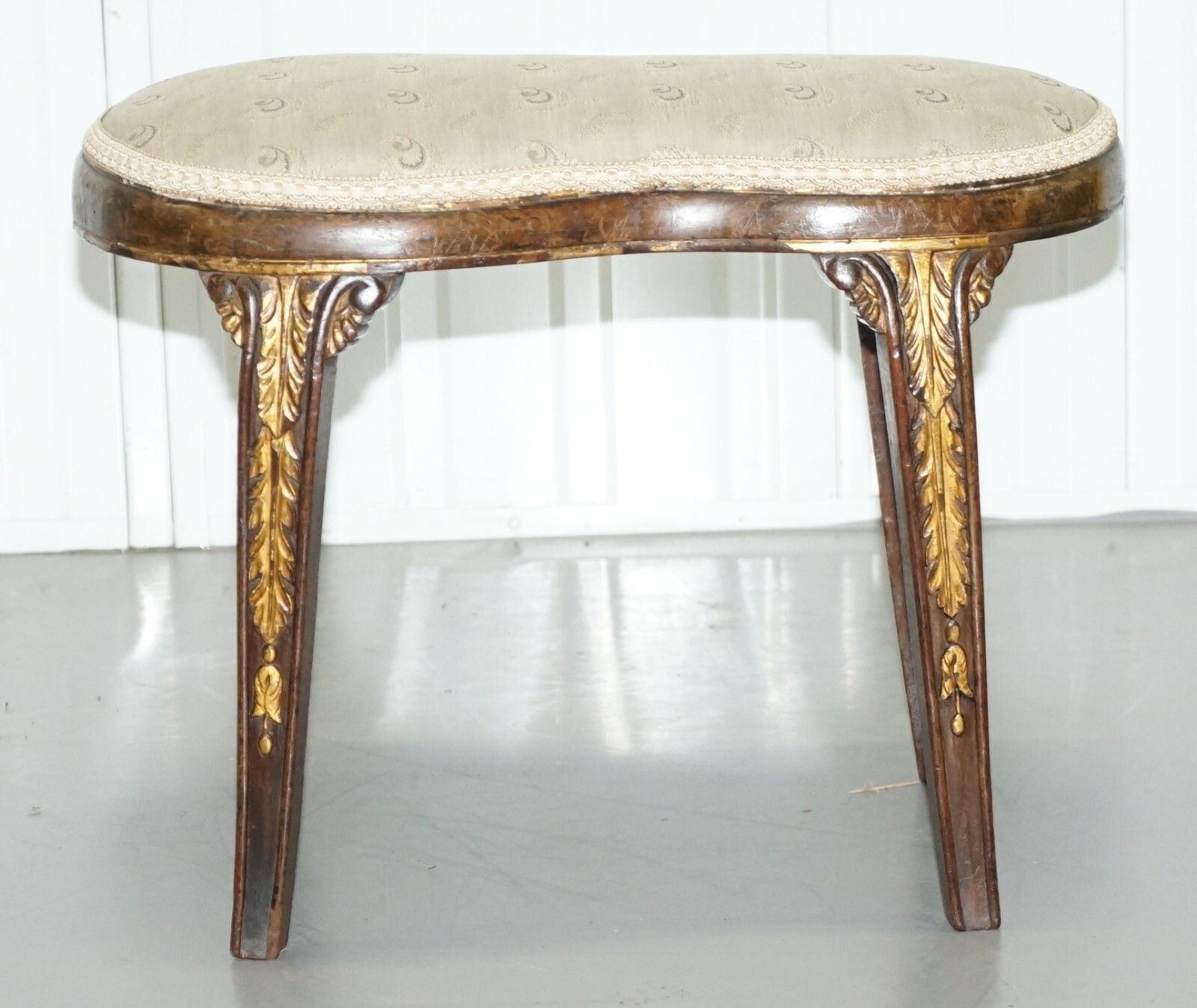 Rare Regency Walnut Giltwood Curved Kidney Saddle Stool Acanthus Leaf Detailing photo for sale