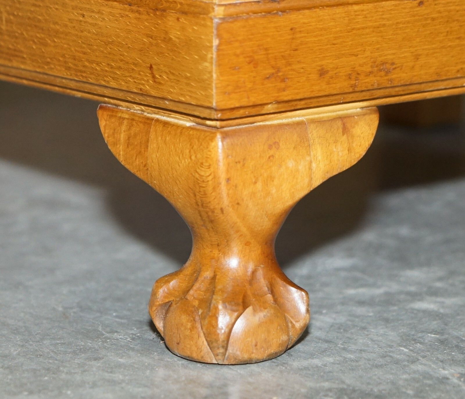 Lovely Pair Of Burr & Burl Walnut, Claw & Ball Foot, Side End Lamp Wine Tables photo buy