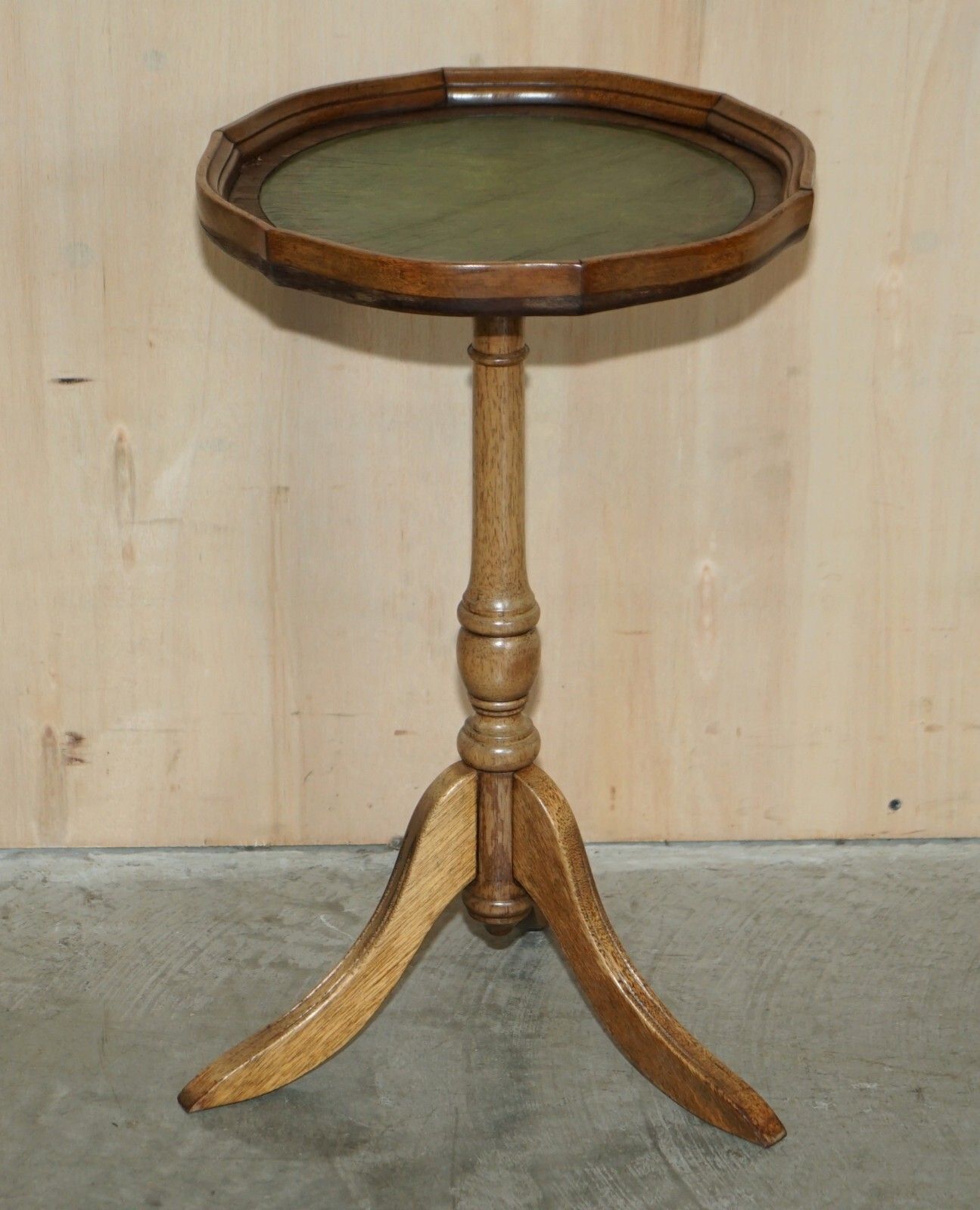 Furniture Pair Of Bevan Funnell England Green Leather Vintage Tripod Lamp Side End Tables photo