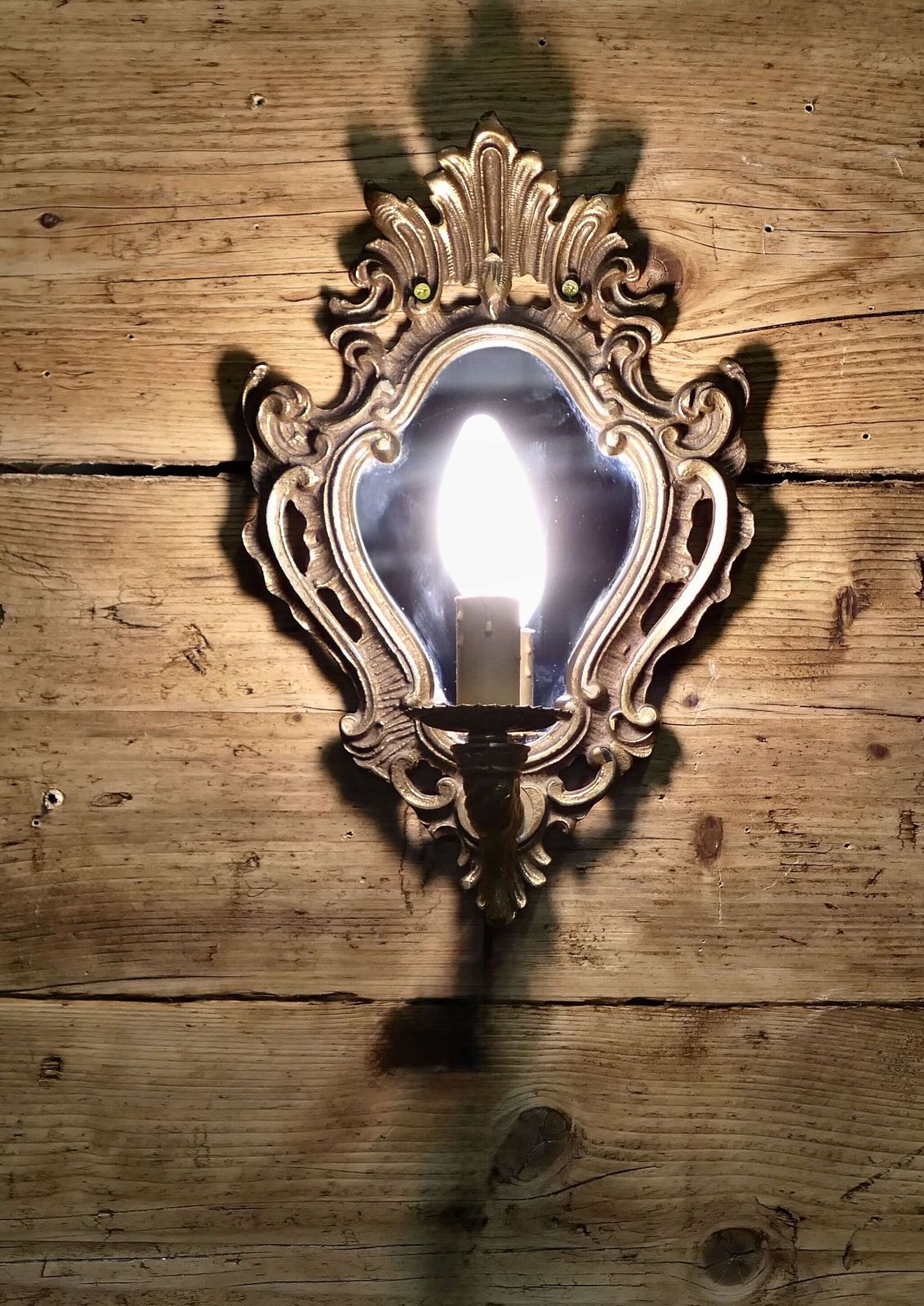 A Single Rococo Design Girandole photo furniture