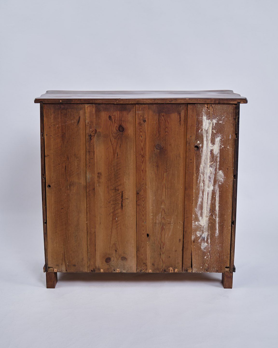 photo furniture Chest Of Drawers   Mahogany   Lion Feet   Curved Top   1840s