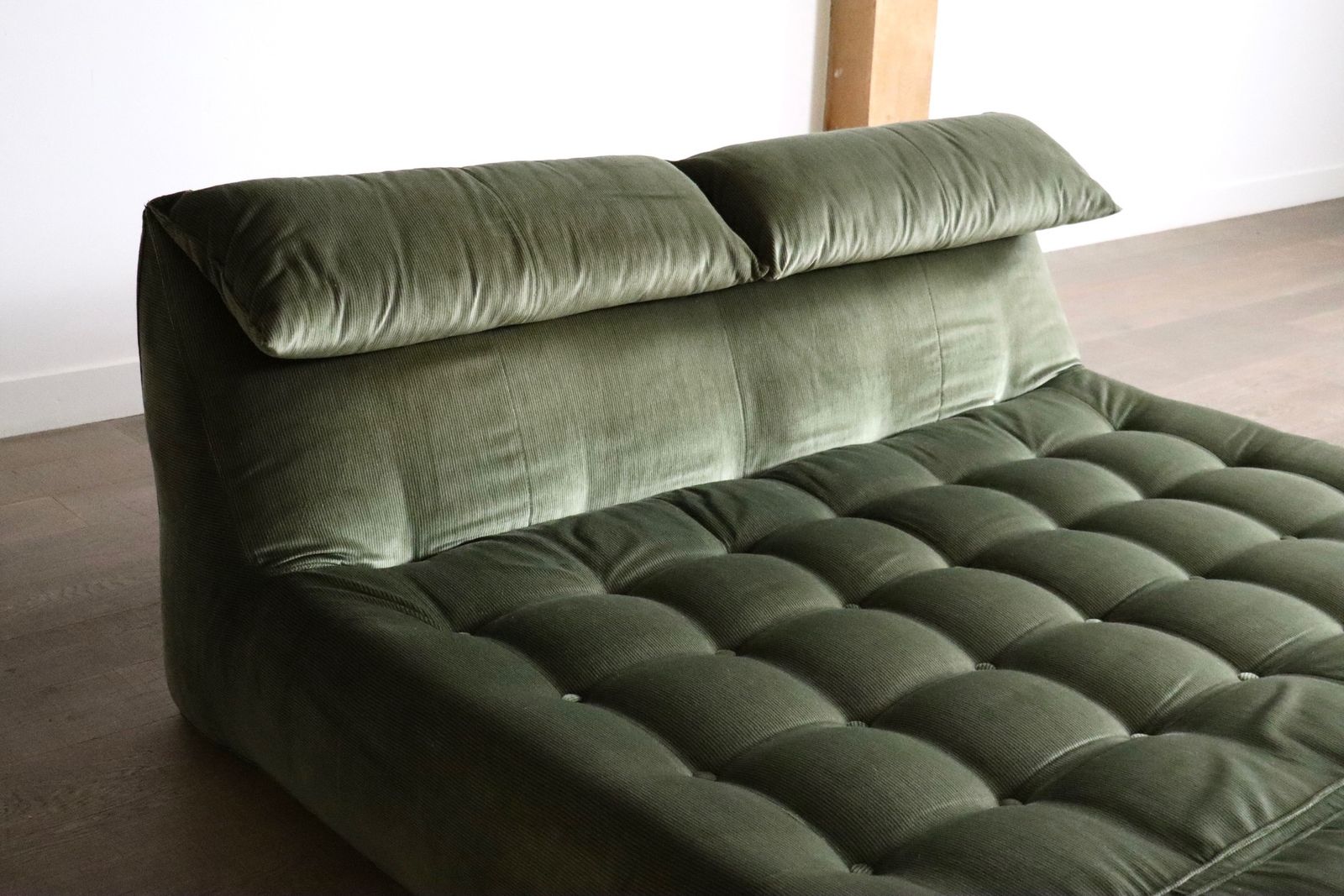 Le Bambole Bed In Green Velvet By Mario Bellini For B&B Italia, 1970s photo 6500.0