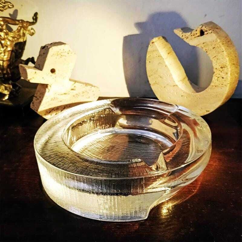 1970s Big Ashtray By Fabio Frontini For Arnolfo Di Cambio In Lead Crystal, Azteca Collection. 20cm. / 7.87 Inches.