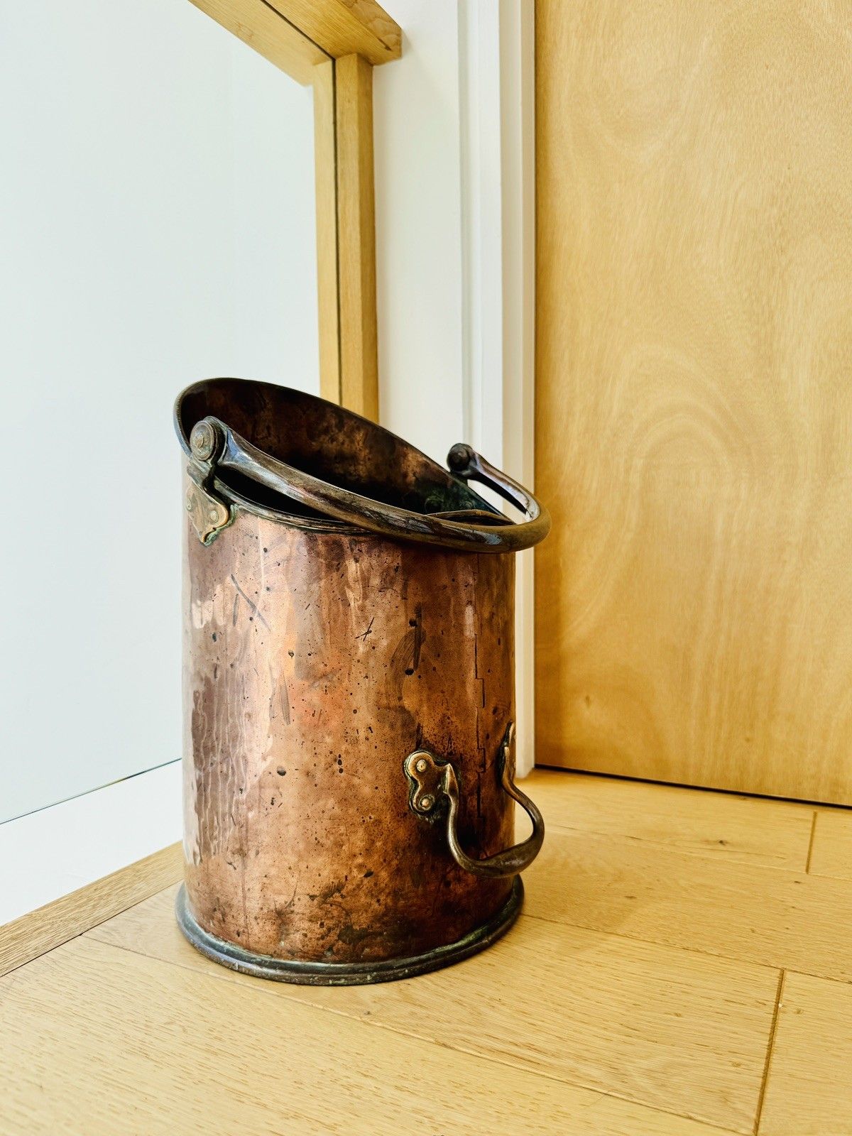 photo buy Large Antique Country House Coal Bin, English Copper, Fireside Keeper, Victorian