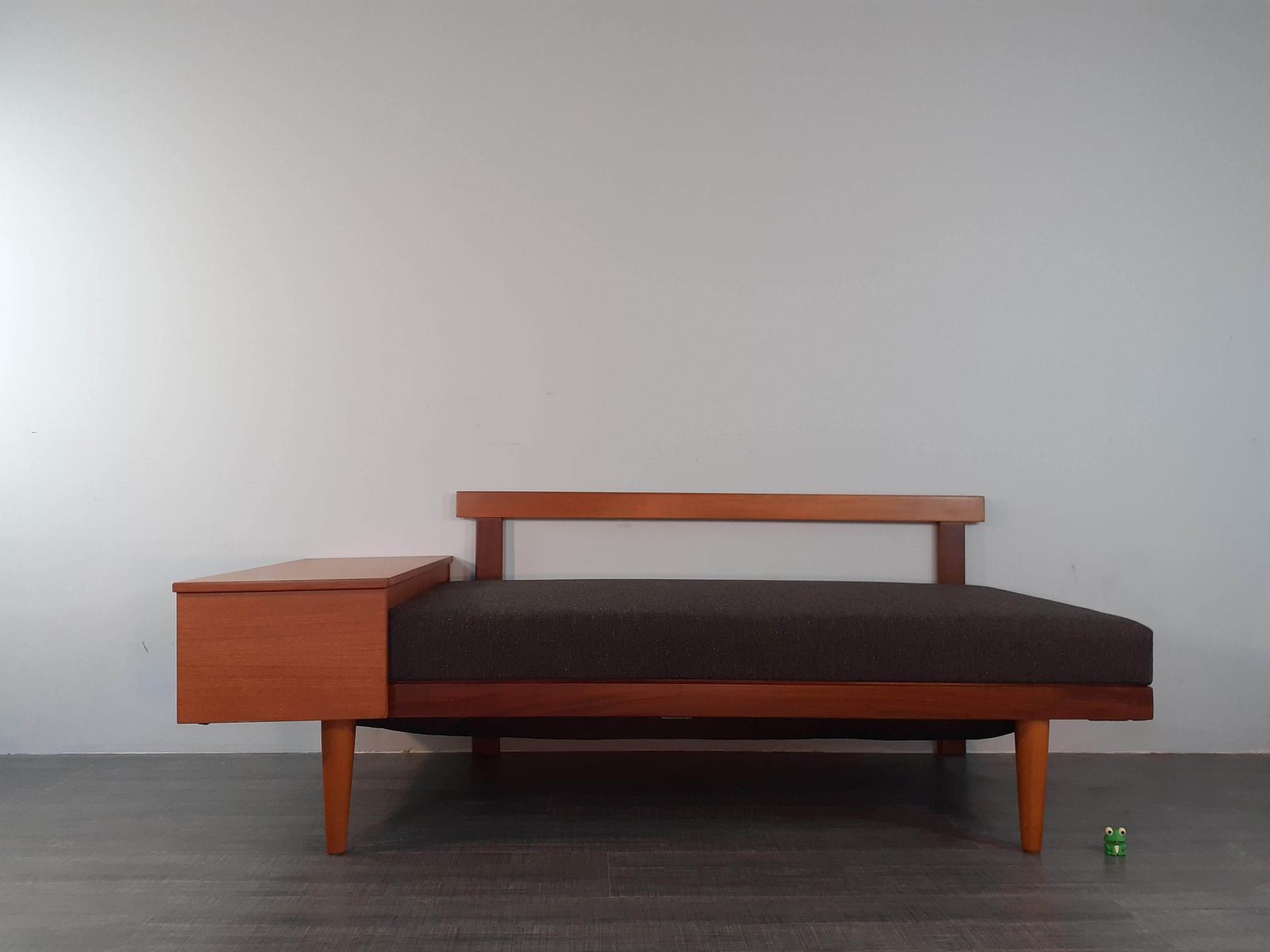 Pair Of Svane Daybeds And Corner Table In Teak Designed By Ingmar Relling,  Scandinavian Mid Century 1960s photo for sale