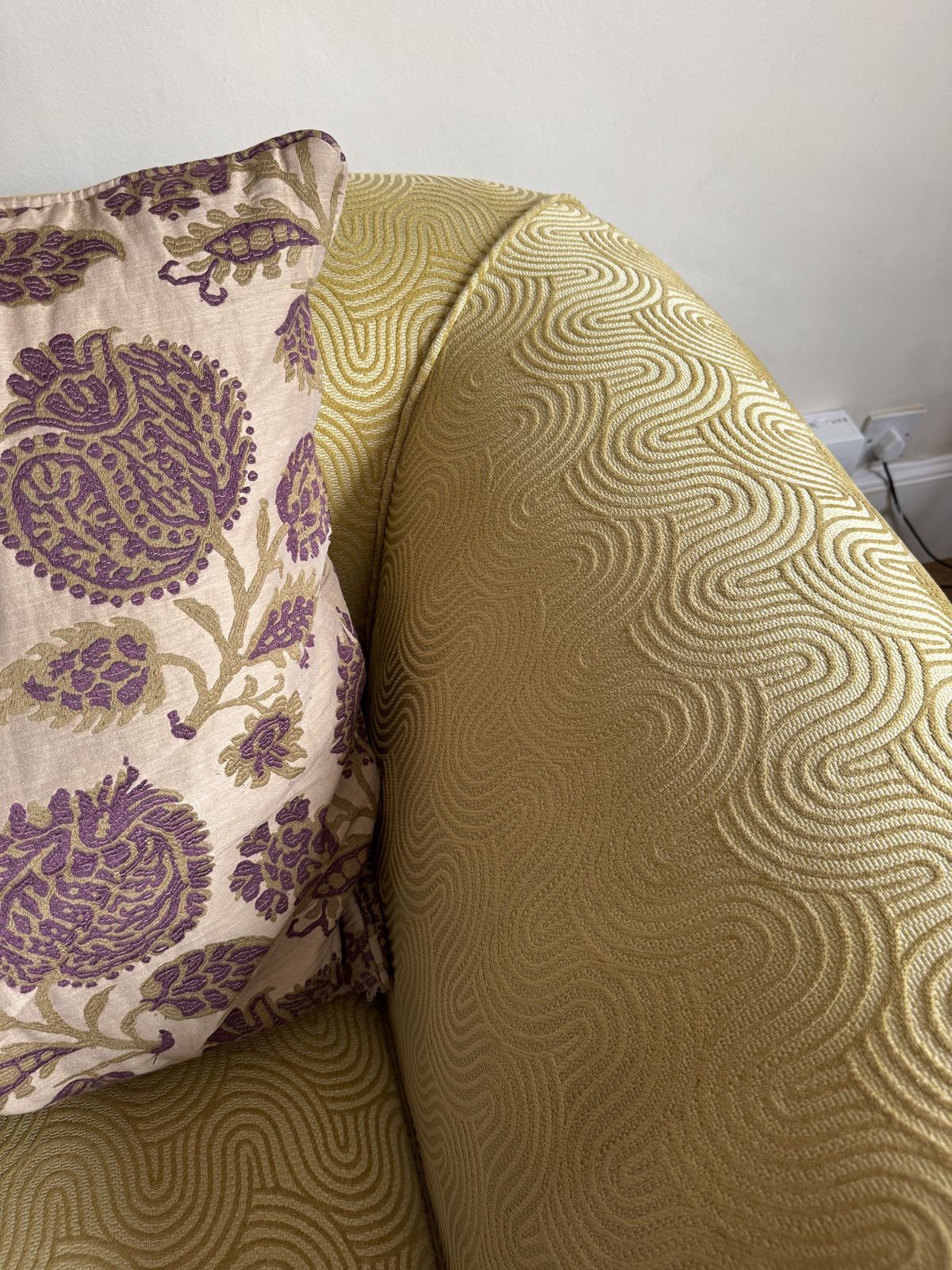 Large Gold/Yellow/Lime Green Sofa photo 400.0