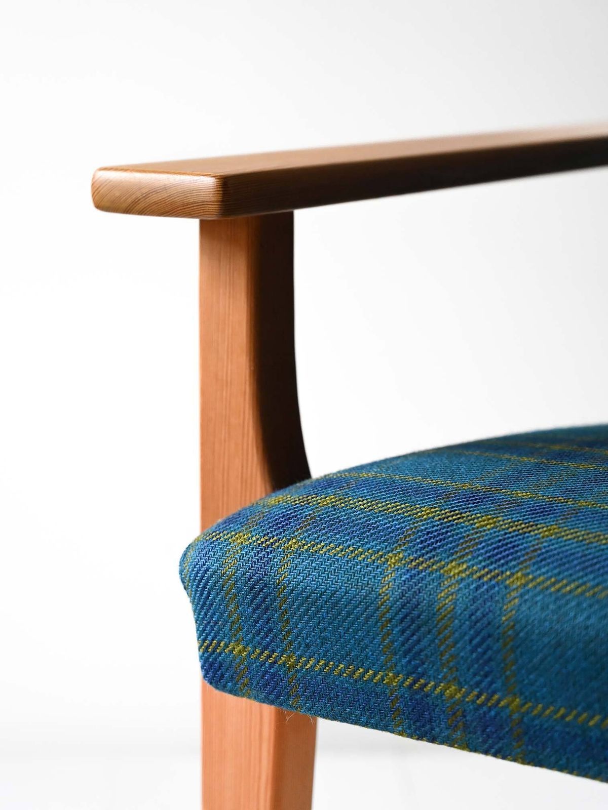 Pair Of Armchairs By Svein Bjørneng photo vinterior