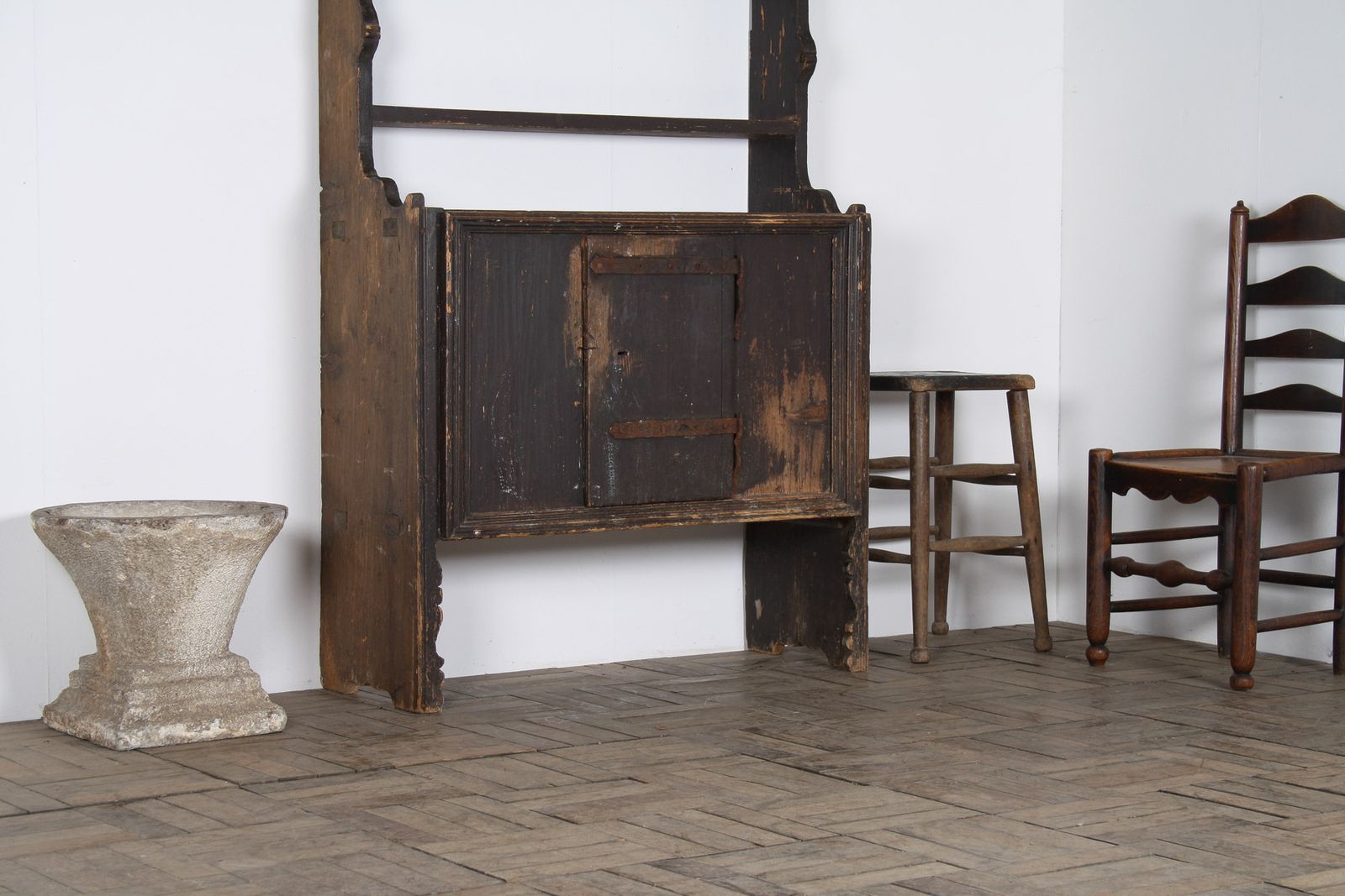 Primitive Rustic European Farmhouse Kitchen Dresser Unit With Storage Shelves photo vinterior
