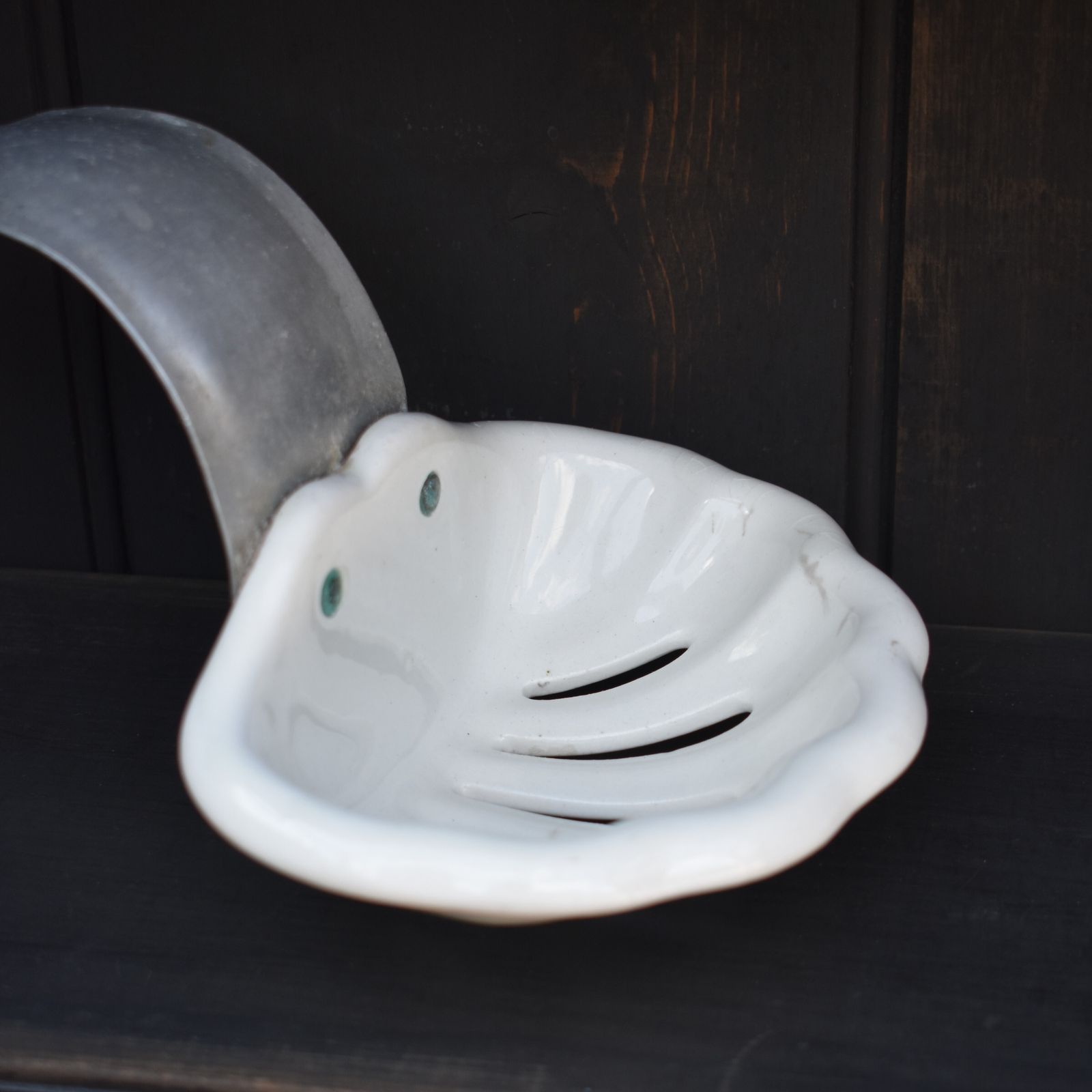 photo furniture Antique Vintage French Ceramic Roll Top Bath Butterfly Wing Soap Dish
