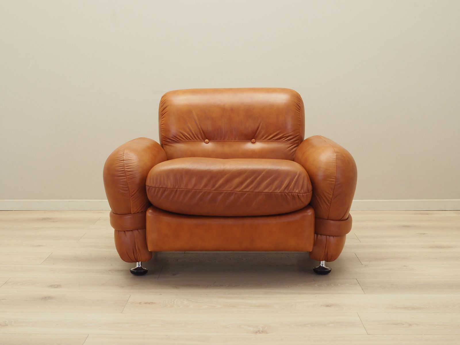 Leather Armchair, Italian Design, 1970s, Production: Italy photo for sale
