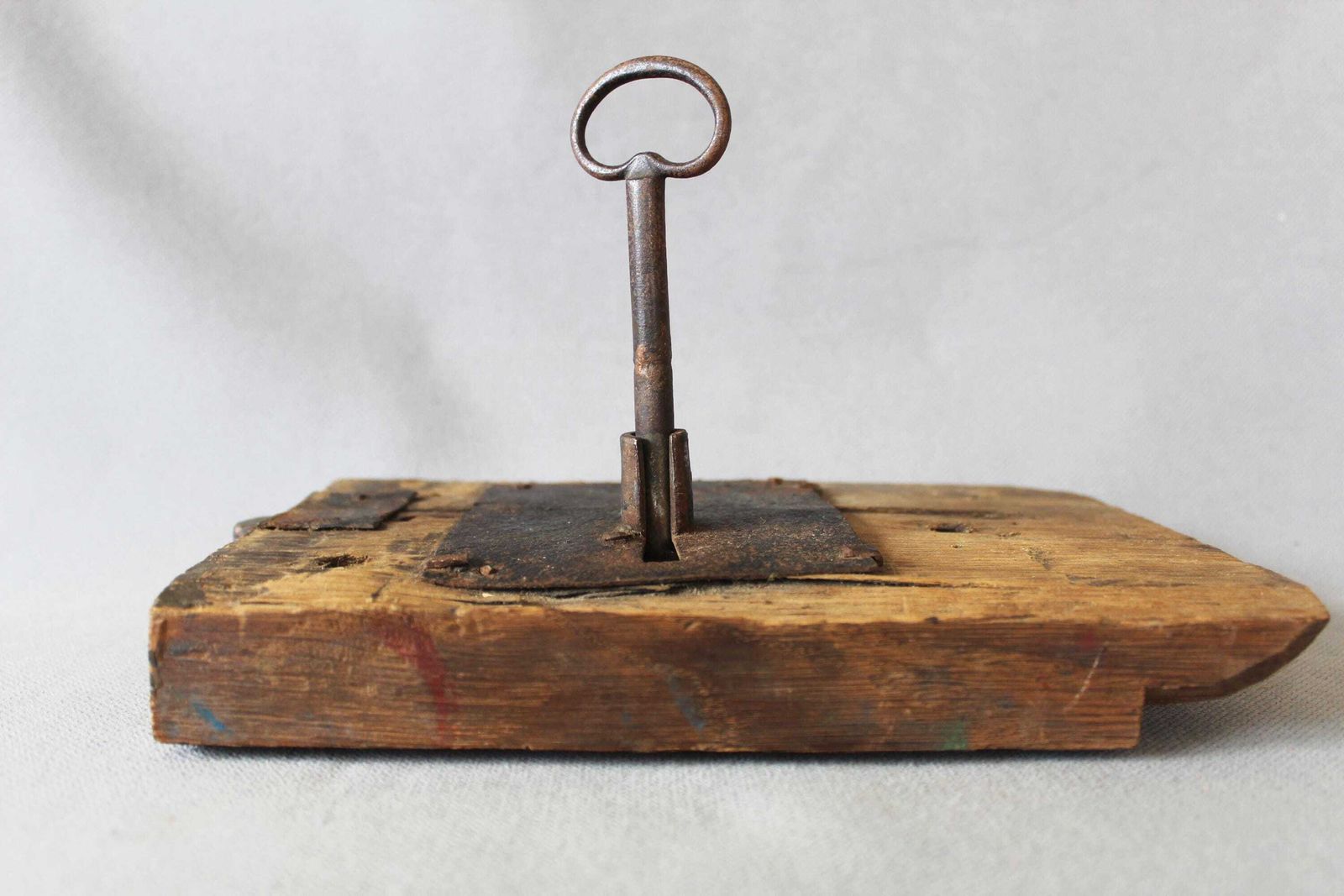 Large Antique French Farmhouse Barn Wood And Iron Door Lock With Key, Forged Iron, Hand Made, Restoration External Entrance, Country Rustic photo vinterior
