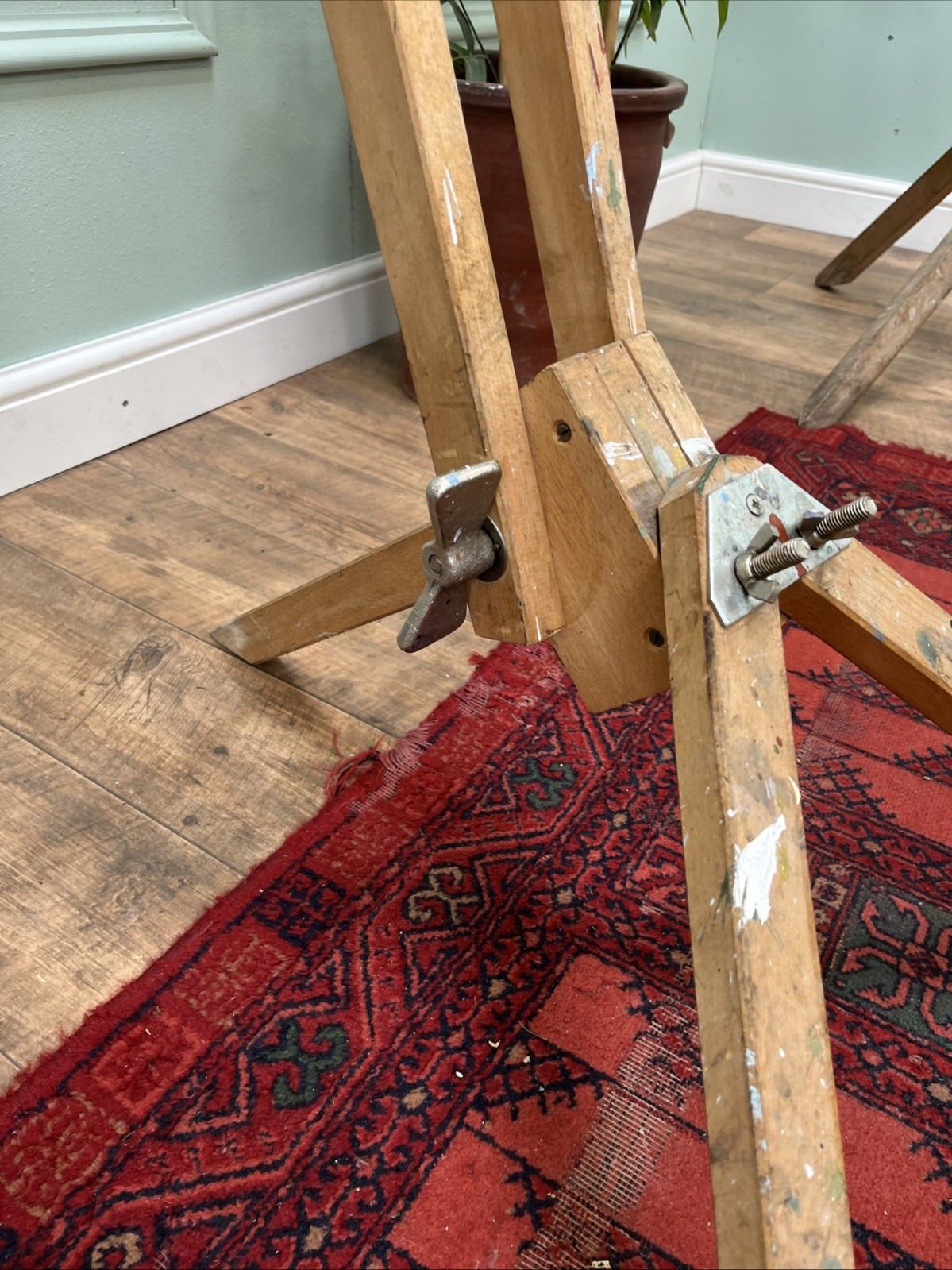 Superior Quality Large Vintage Windsor And Newton Easel, Art, Painting, Display photo for sale