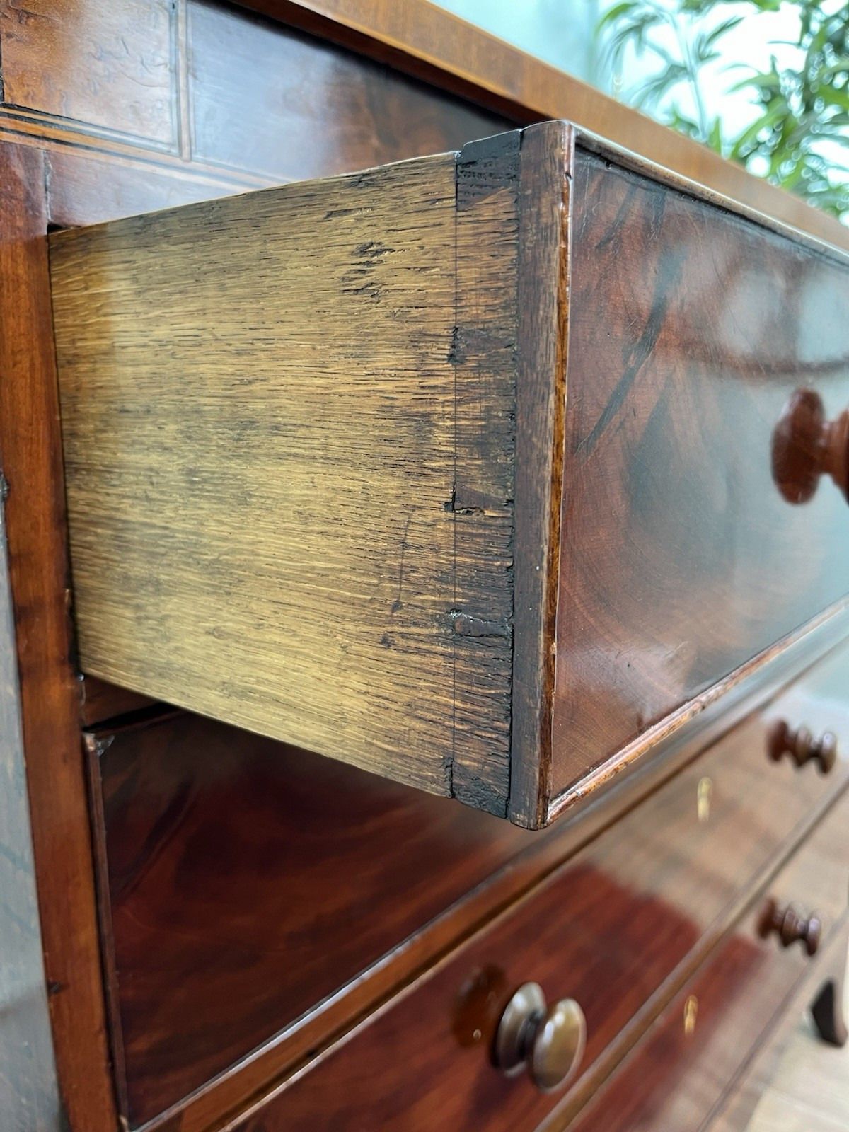 Superior Quality Antique Georgian Inlaid Mahogany Chest Of Drawers photo 425.0