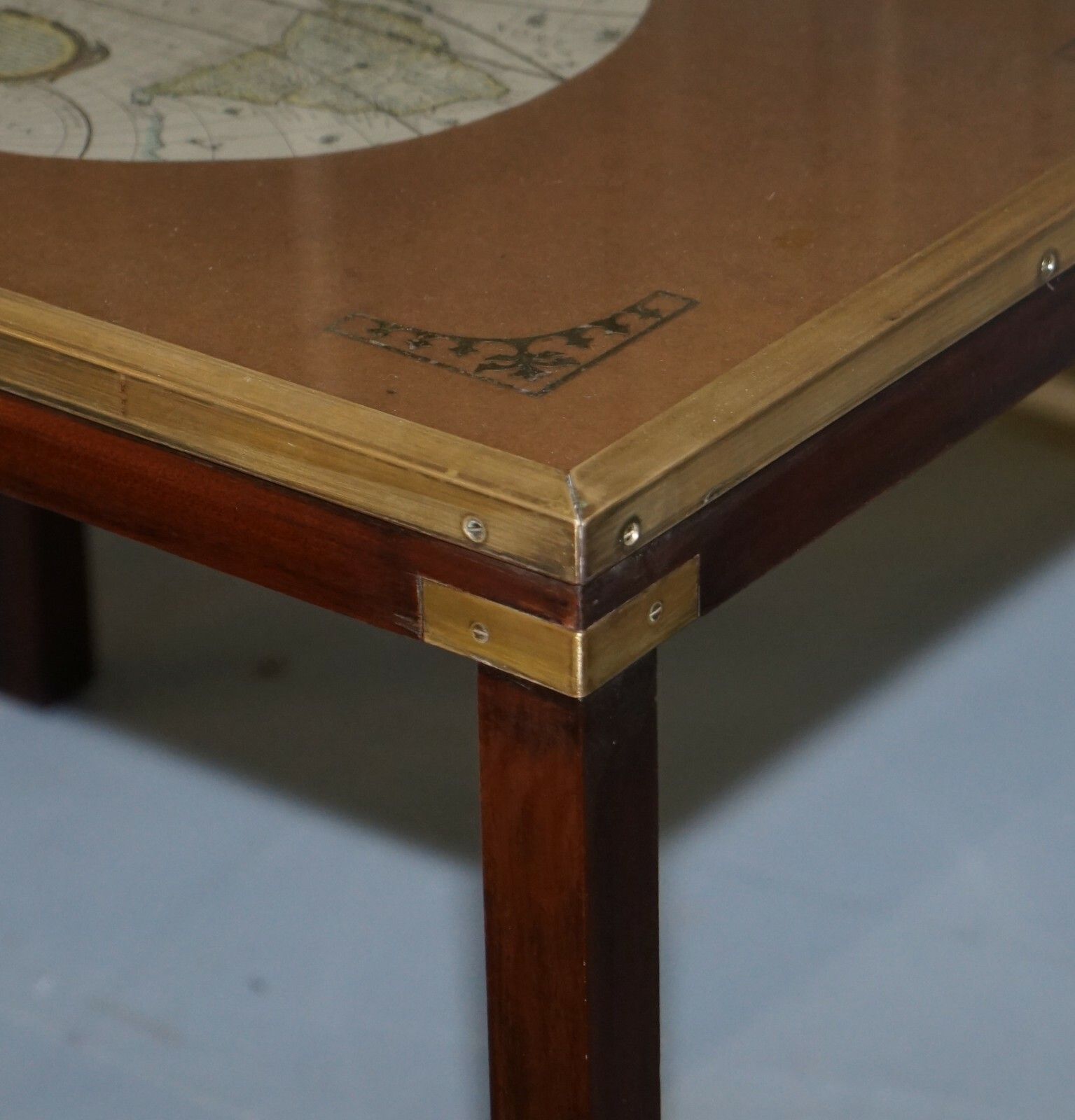Rare Lovely Coffee & Side Table Nest Of Tables Military Campaign With World Maps photo vinterior