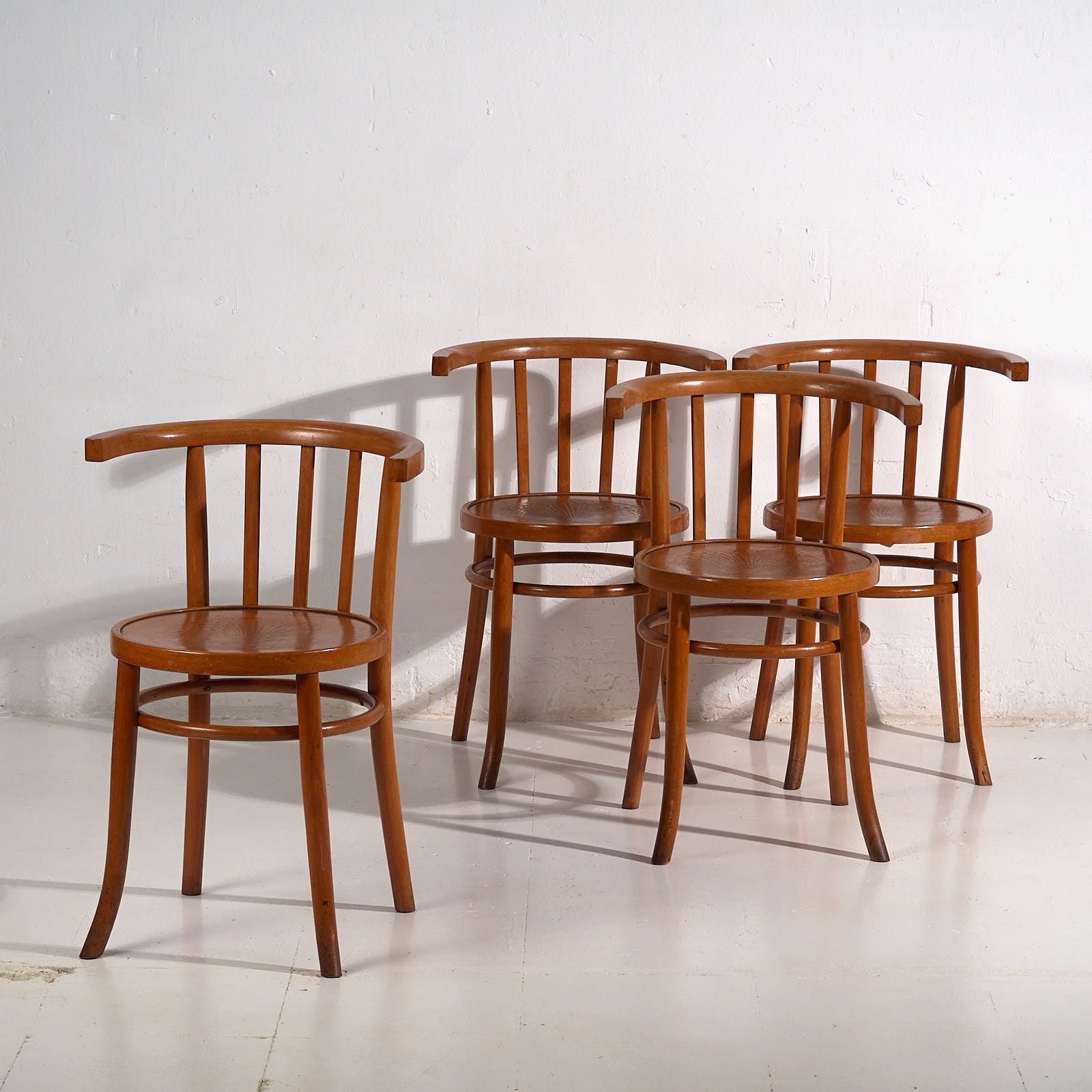 Antique Bentwood Chairs With Engraved Seat (C.1920). Set Of 4 Pieces #1