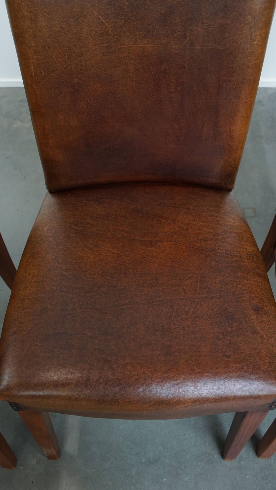 Timeless Set Of 4 Stately, Comfortable Dining Chairs Made Of Sheepskin With A Decorative Nail Finish photo vintage