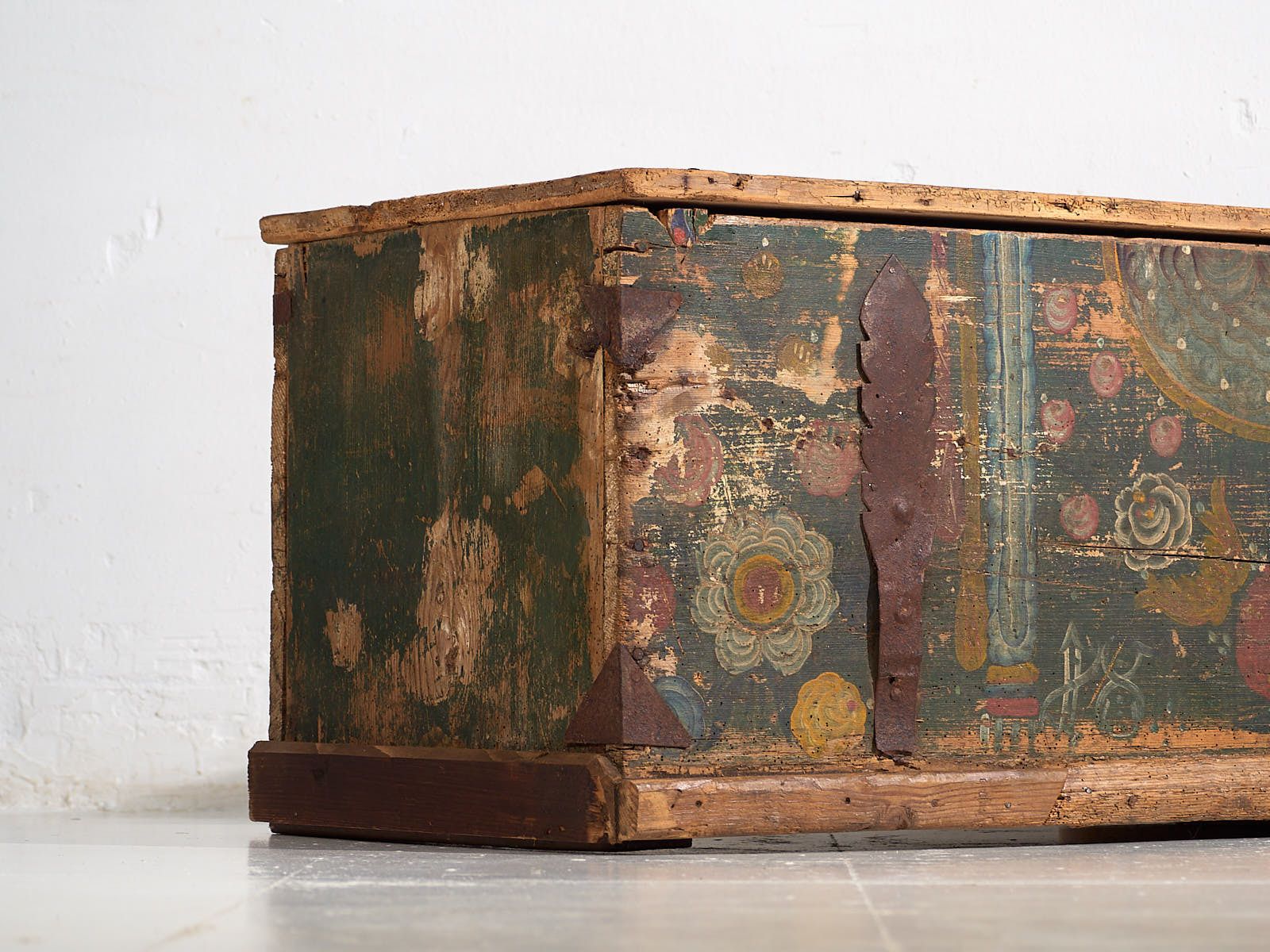 Antique Hand Painted Trunk With Floral Motifs (Year 1869) #98 photo for sale