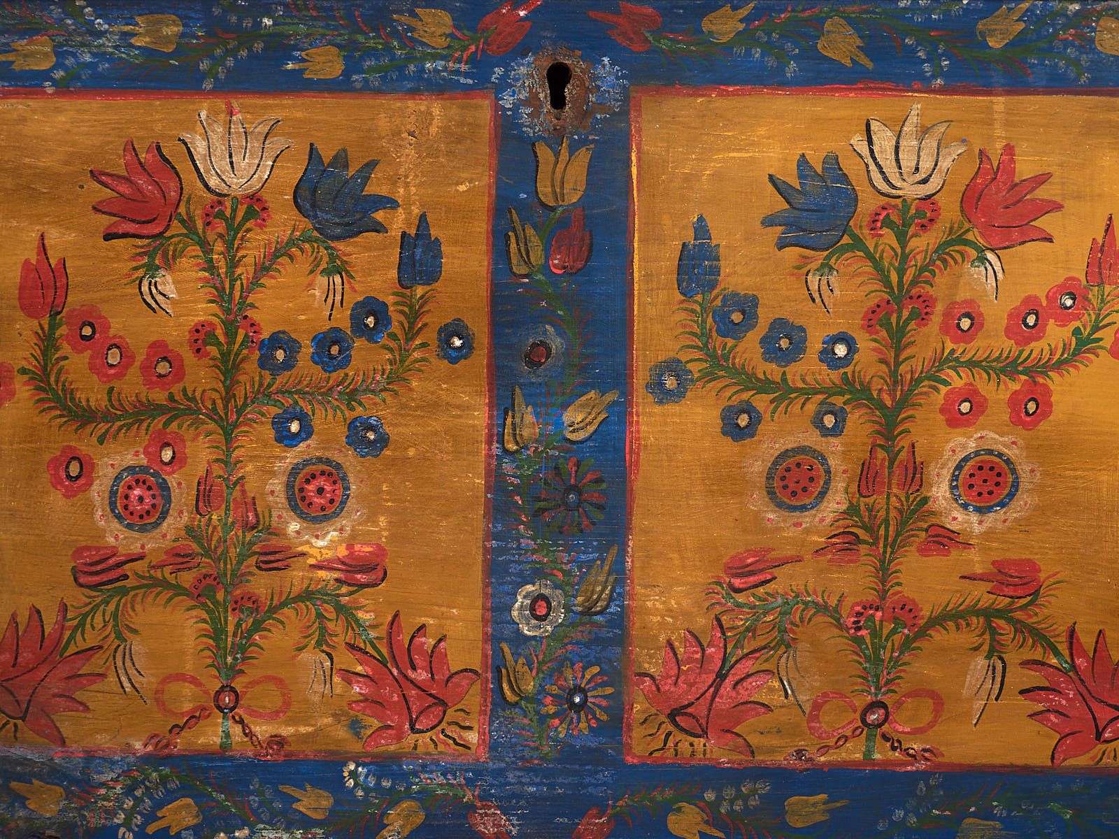 photo furniture Antique Folk Art Style Chest With Floral Motifs (C.1920) #95