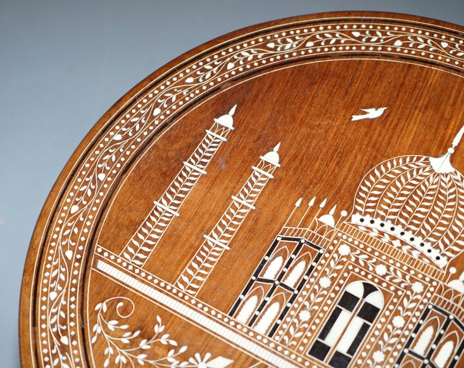 Rare Anglo Indian Export Taj Mahal Elephant Rosewood Inlaid Side Lamp Wine Table photo buy