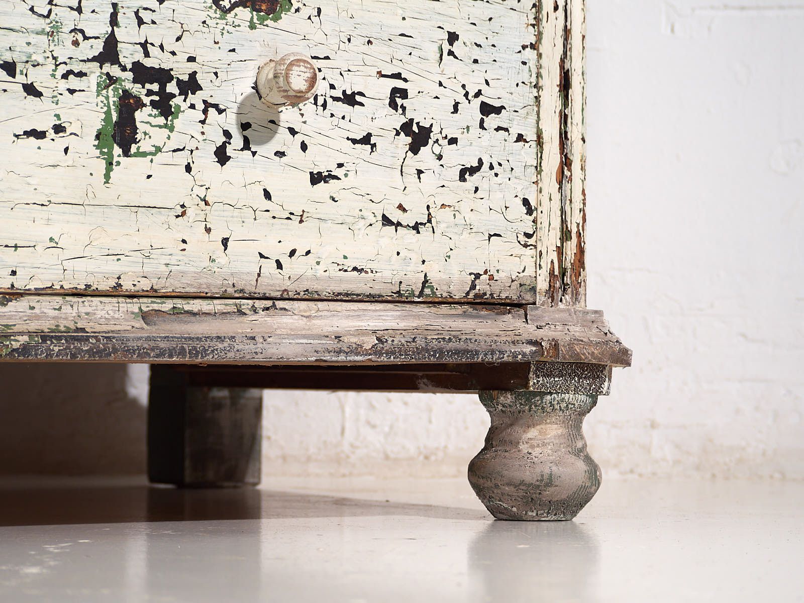 Large Antique Chest Of Drawers With White Patina (C.1920) #42 photo for sale