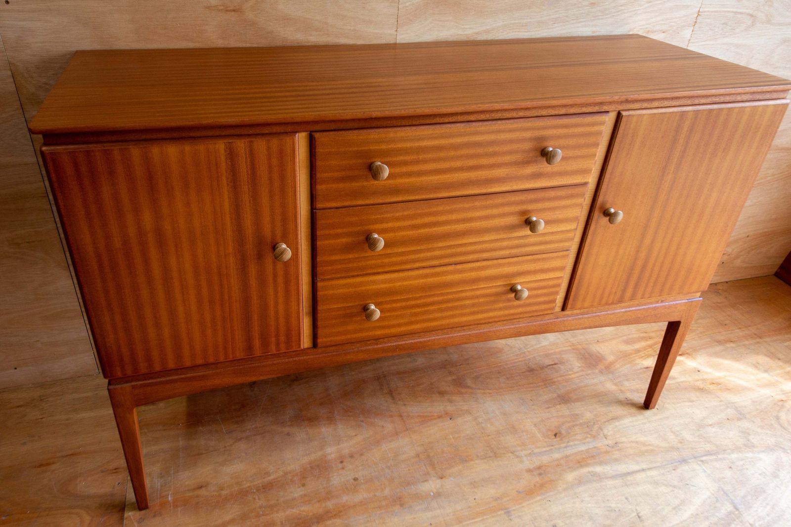 photo furniture Mid Century Teak Sideboard