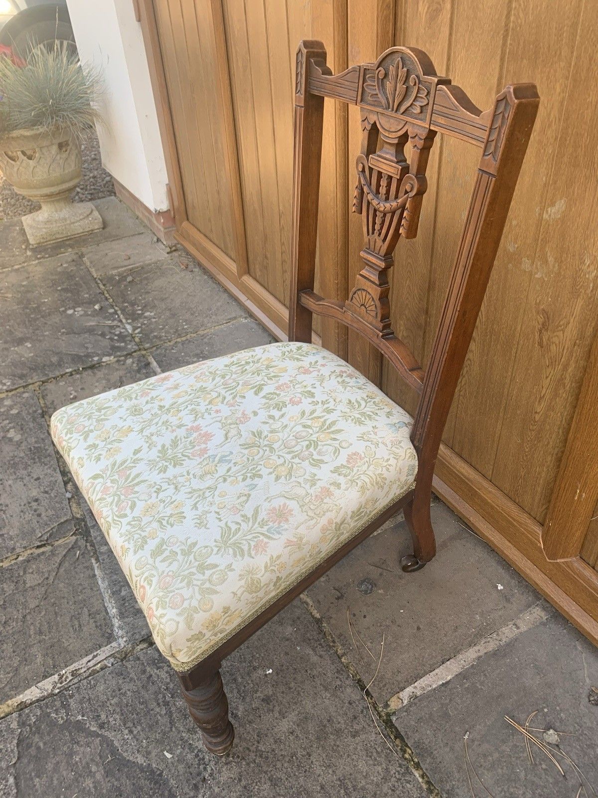 A Pretty Edwardian Walnut Bedroom Chair photo Furniture