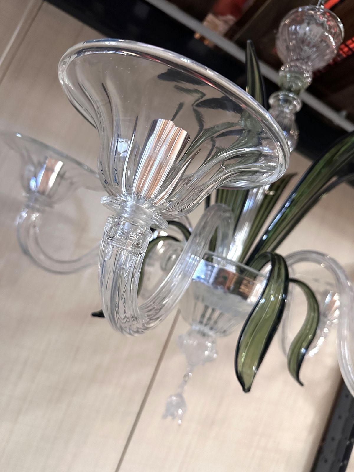 Contemporary Transparent And Green Leaves Chandelier In Murano Glass photo for sale
