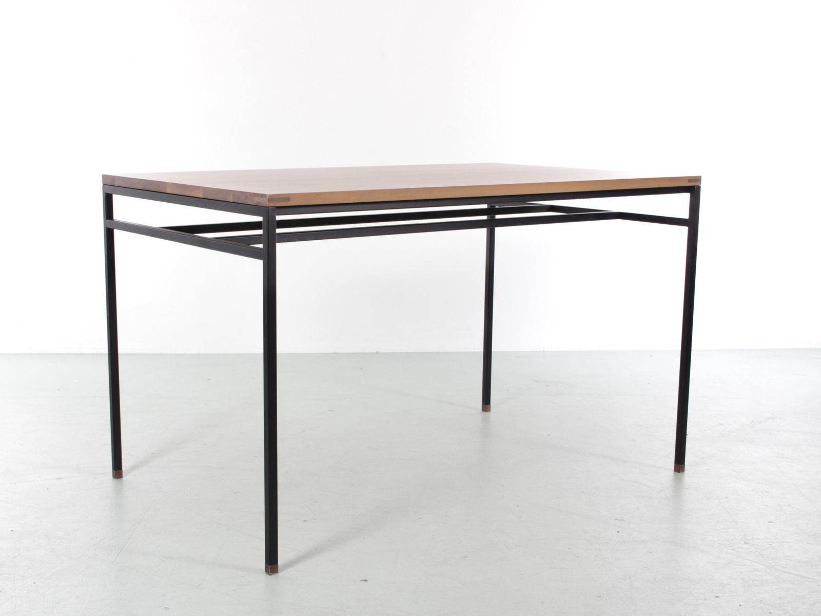 Desk Model Cosmopol, In Steel And Walnut. 120x60 Cm photo 1200.0