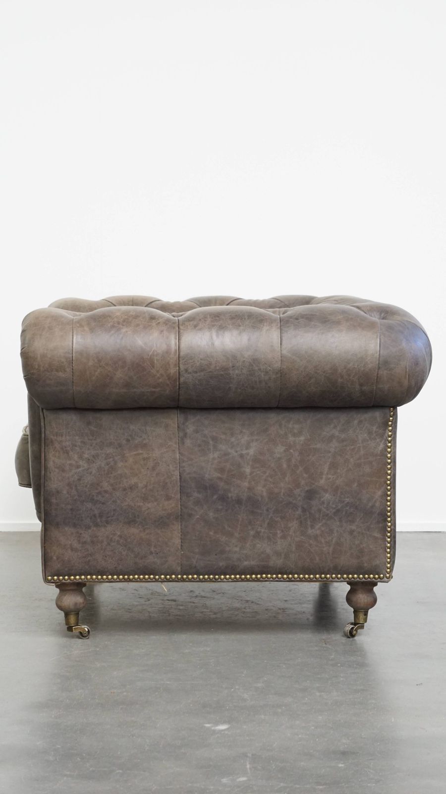 Unique And Spacious Gray Cowhide Chesterfield Club Armchair In English Style On Wheels photo 1048.0