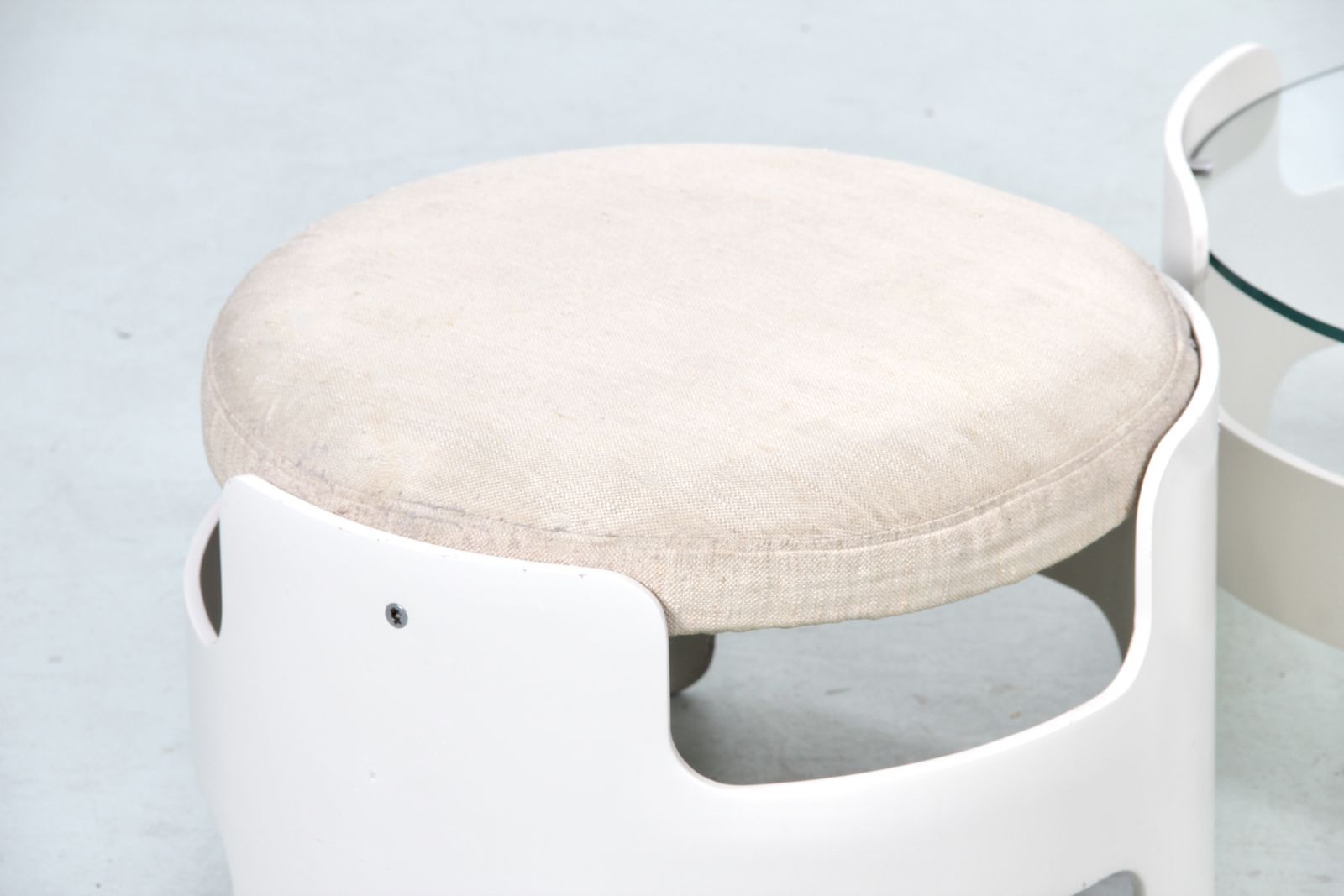 Mid Century Modern Set Of 2 Stools And 1 Coffee Table, Original Pieces From The 1960s By Gerd Lange For “Die Gute Form.” photo for sale