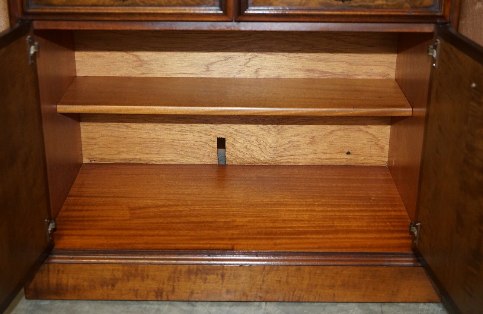 Lovely Burr & Quarter Cut Walnut Sideboard With Twin Drawers & Cupboard Base photo vintage