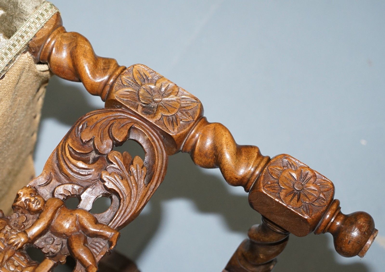 Very Rare Pair Of 18th Century Fruitwood Heavily Carved Chair Cherubs Crown photo vintage