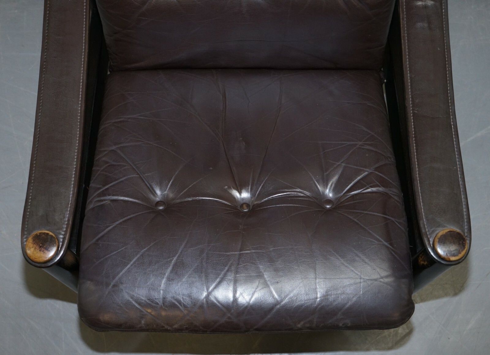 Lovely Danish Brown Leather Mid Century Modern Armchair & Chesterfield Footstool photo 750.0