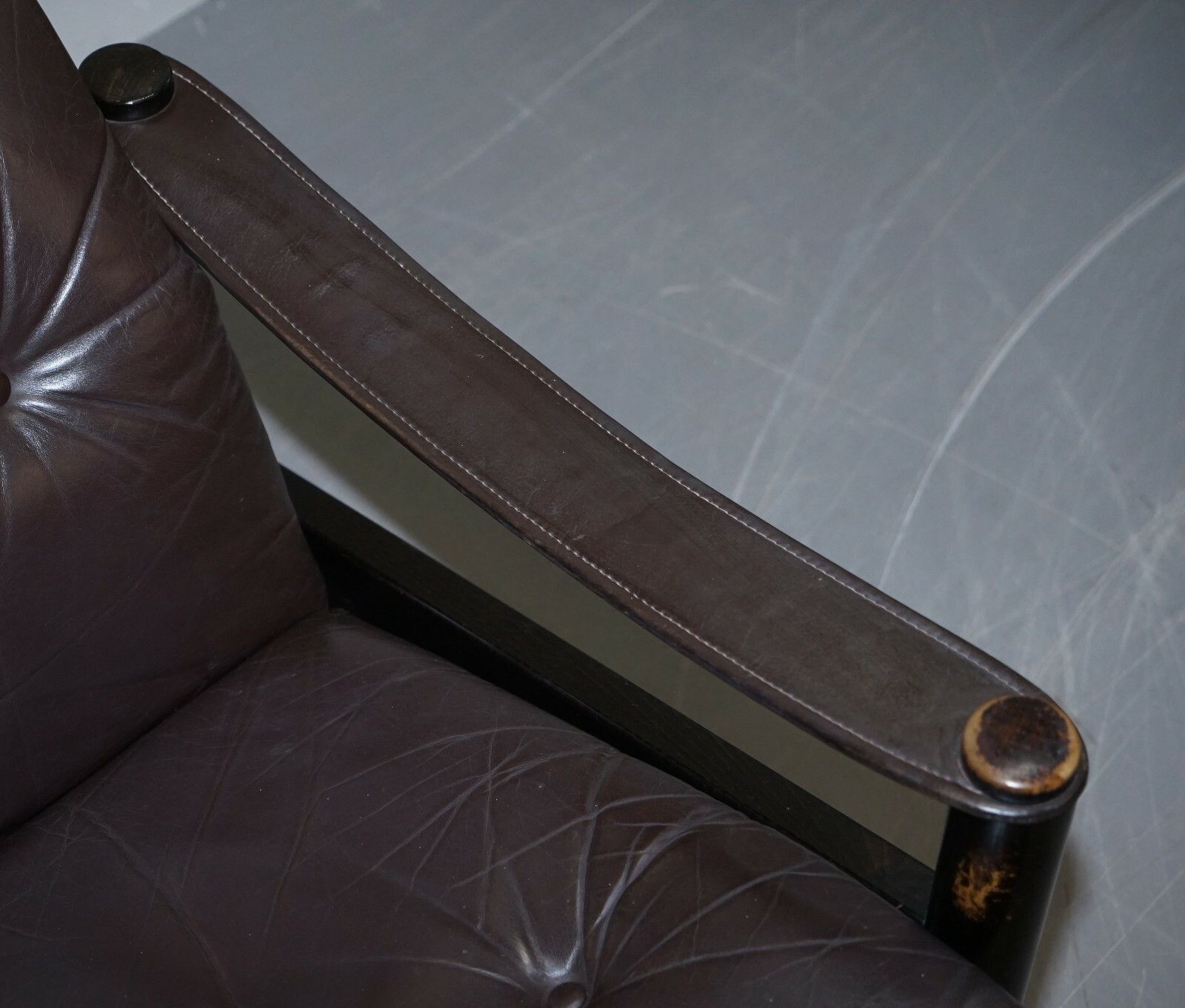 Lovely Danish Brown Leather Mid Century Modern Armchair & Chesterfield Footstool photo vinterior