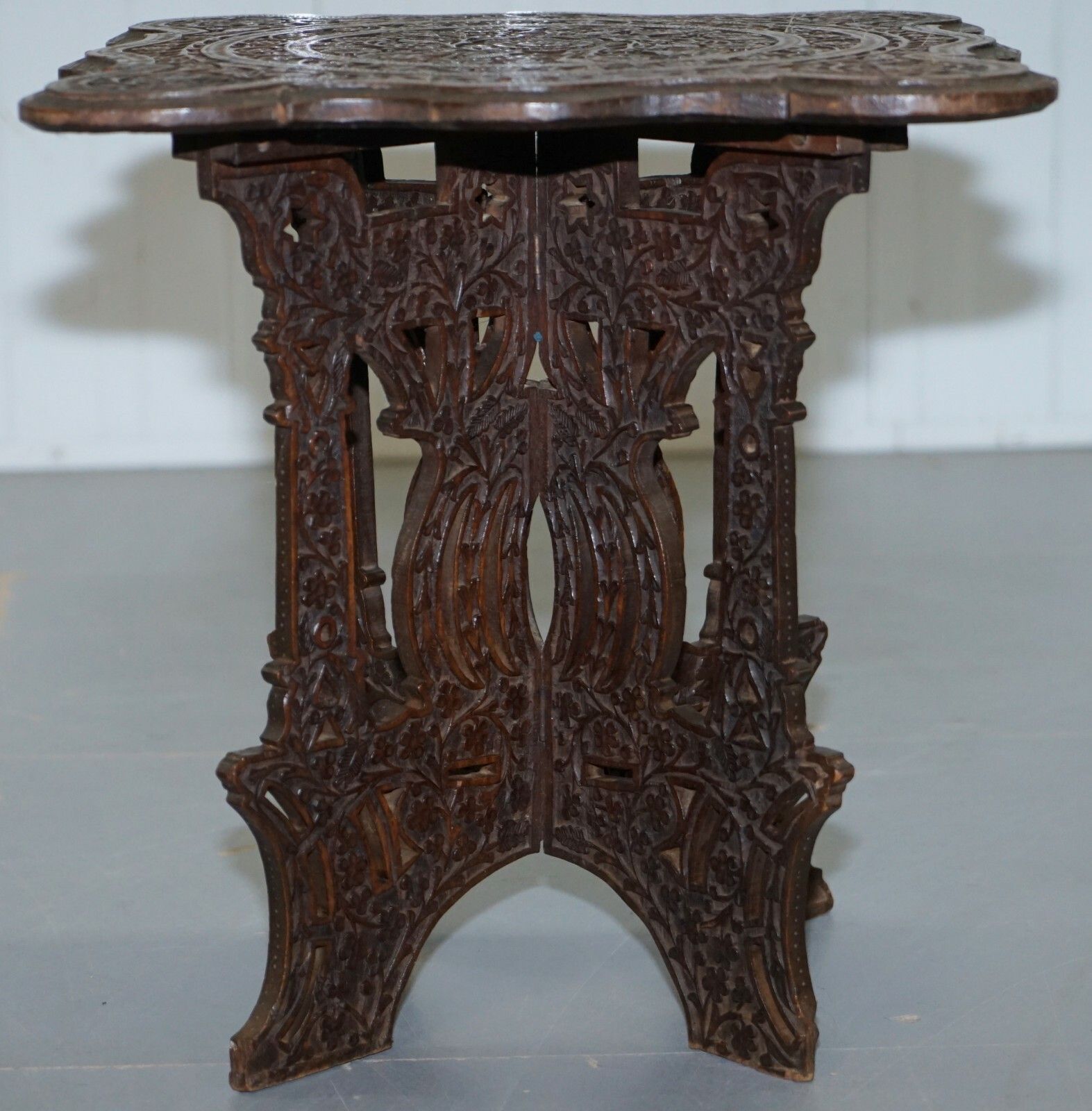 Anglo Burmese Hand Carved 19th Century Rosewood Antique Side End Lamp Wine Table photo vinterior