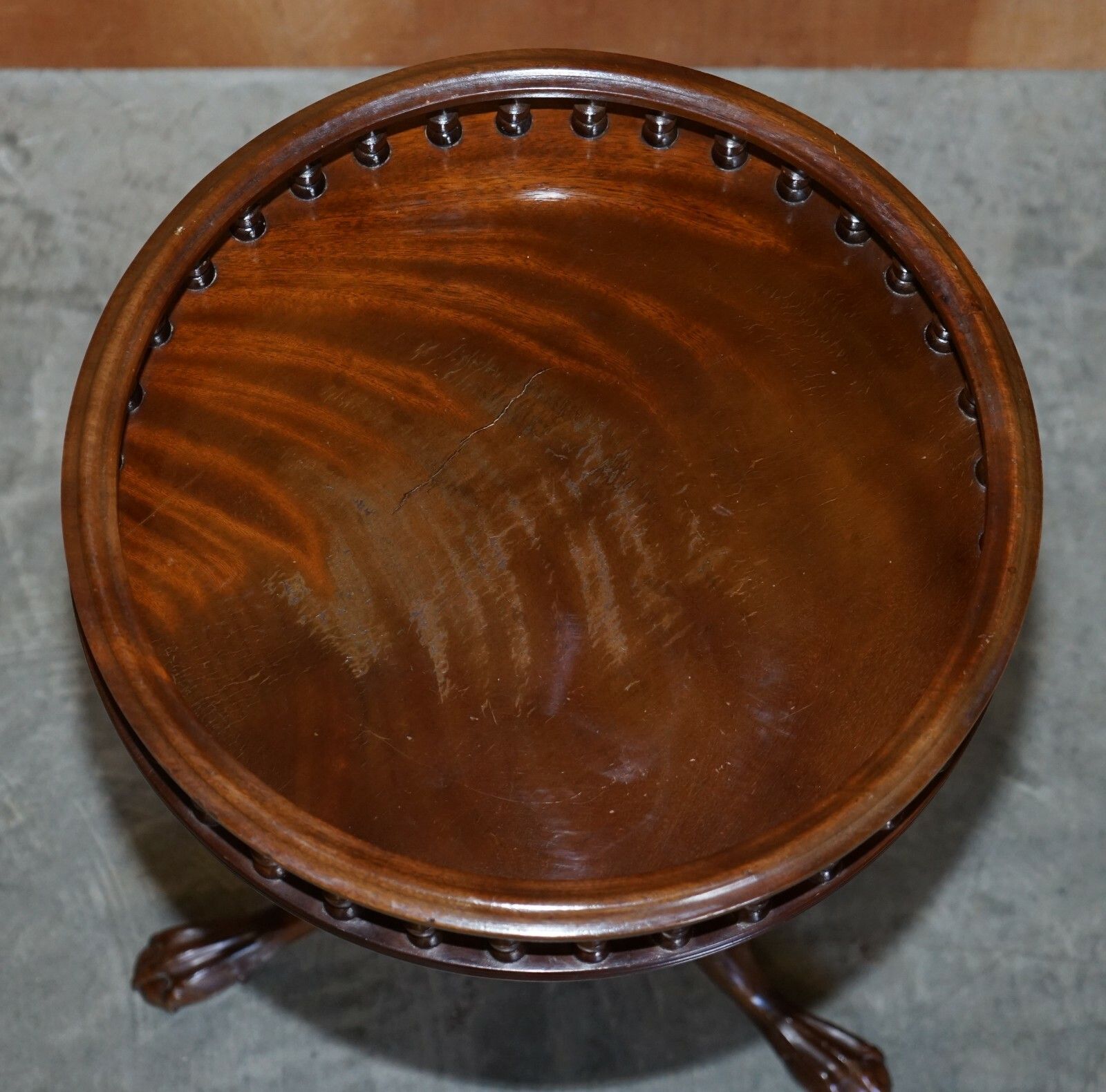 Lovely Flamed Mahogany Gallery Rail Side With Claw & Ball Feet Regency Style photo buy
