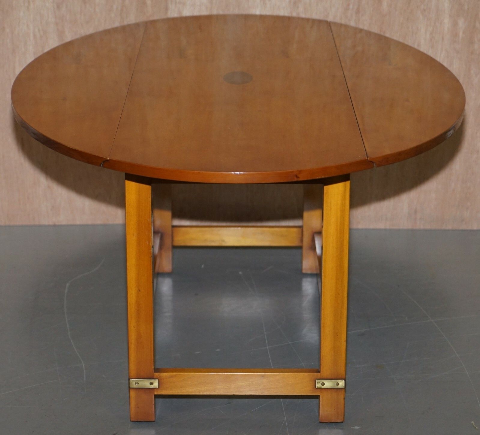 Workshop New Bevan Funnell Burr Yew Wood Extending Oval Campaign Coffee Table photo vintage