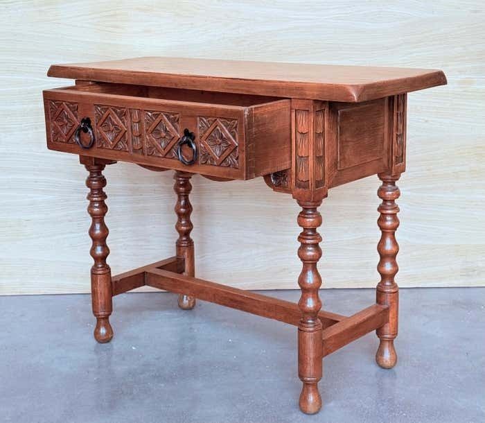 Grande table de chevet ou console basse espagnole avec tiroir photo buy