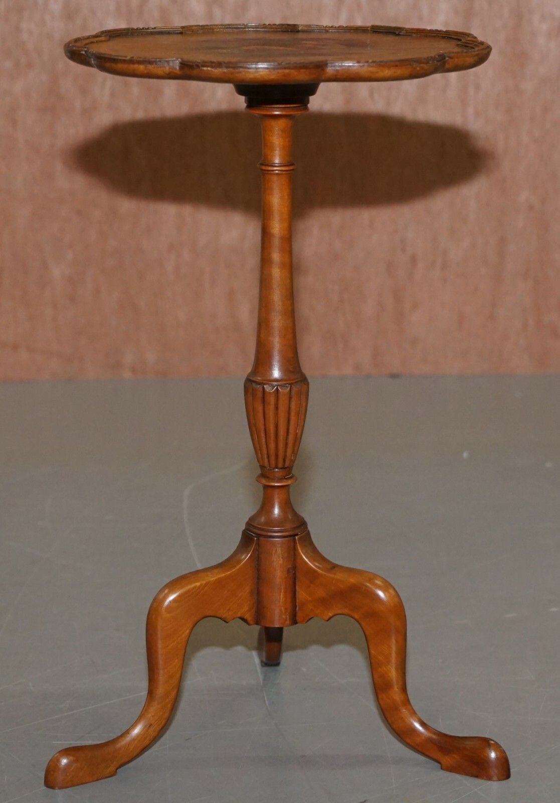 Stunning Hand Painted Mahogany Sheraton Revival Tripod Side End Lamp Wine Table photo vinterior