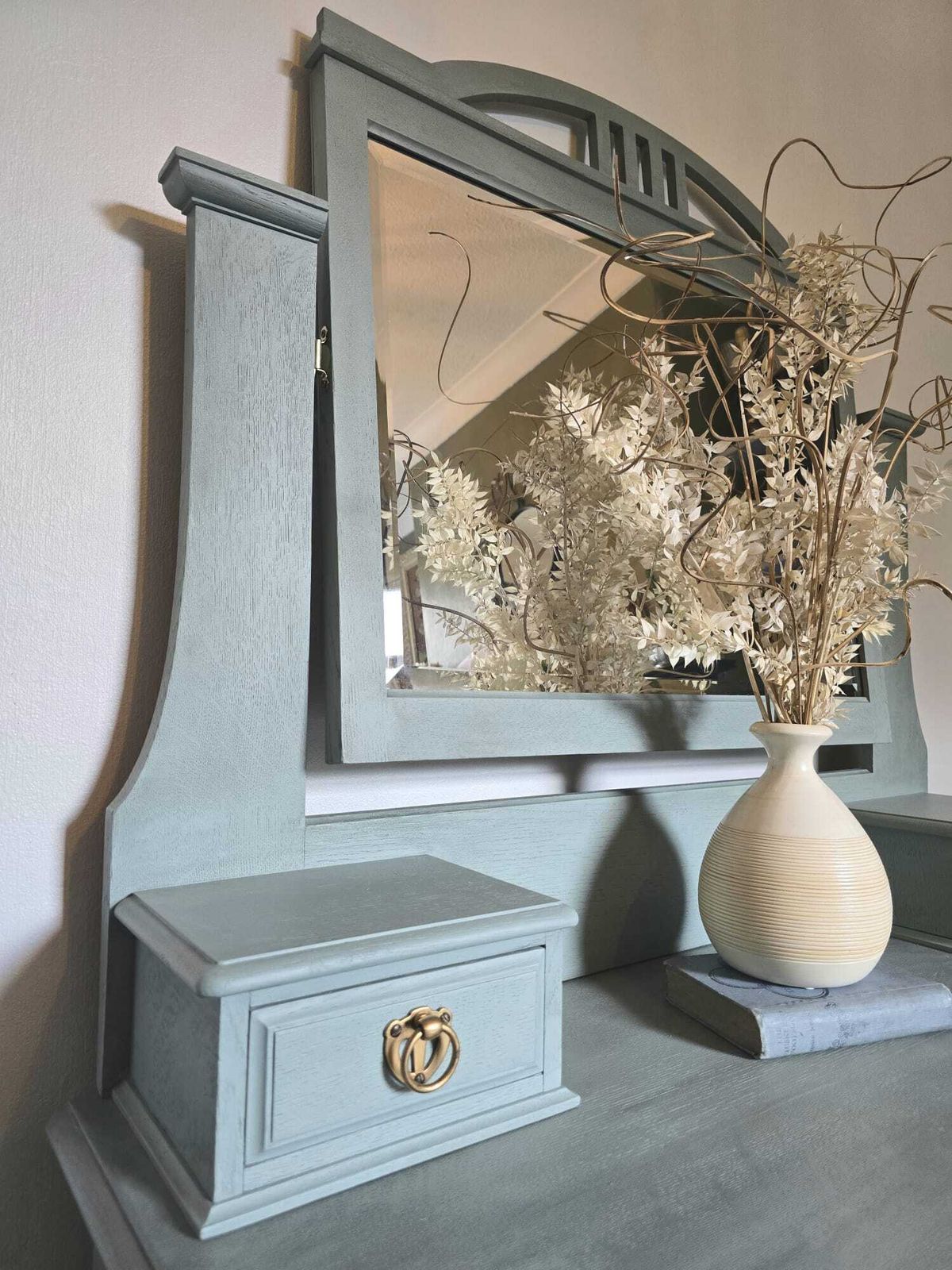 Edwardian Chest Of Drawers, Dresser With Bevelled Mirror.  Hand Painted In Fusion French Eggshell photo buy