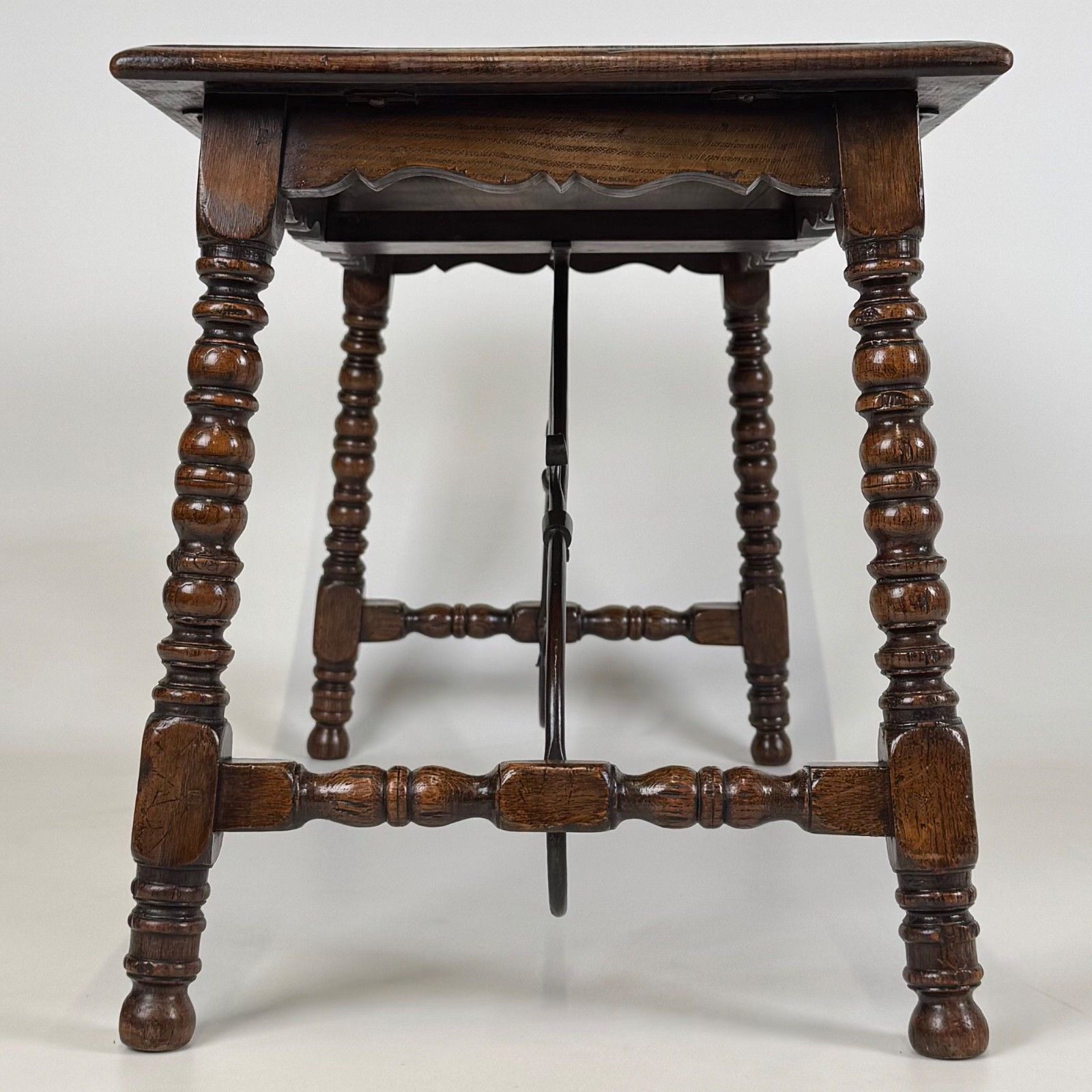 Antique 20th Century Bobbin Turned Coffee Table In Oak photo buy