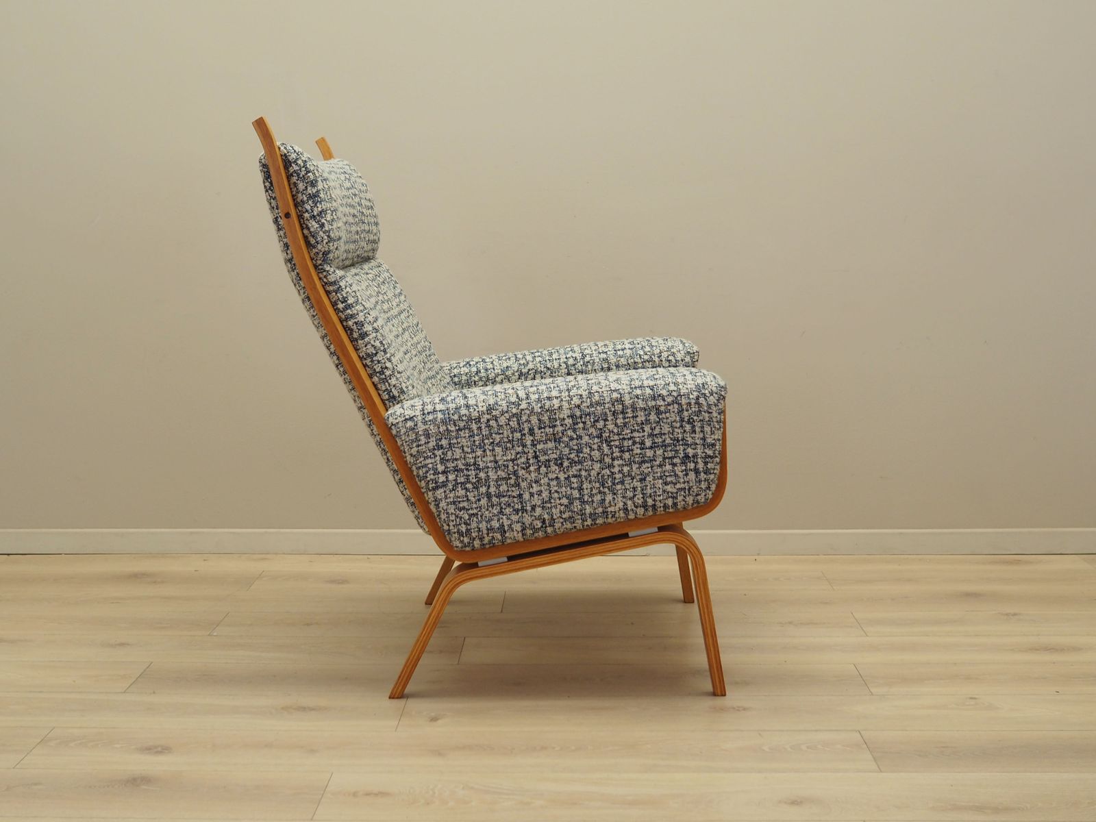 photo for sale Lounge Chair, Danish Design, 1960s, Designer: Hans J. Wegner, Manufacturer: Getama