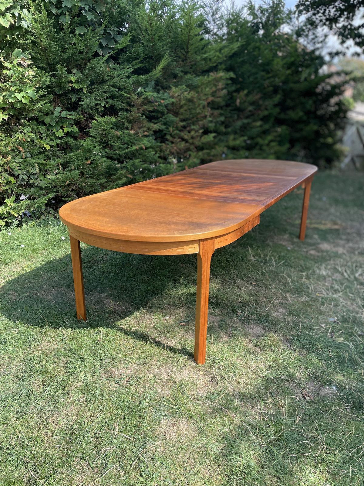 photo furniture Nils Jonsson For Troeds – Double Extending Dining Table And Chairs (C.1970)