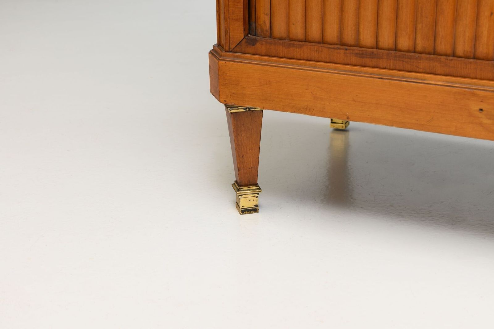 Satinwood Cabinet, 1930s, Vintage photo vinterior