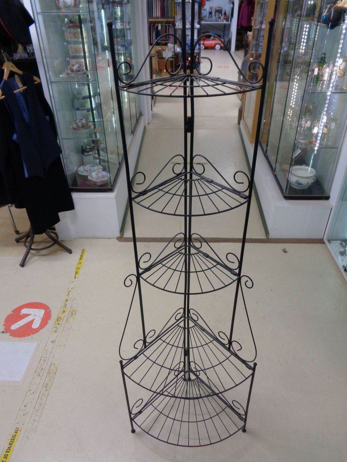 Metal Corner Folding Garden Plant Stand photo vinterior