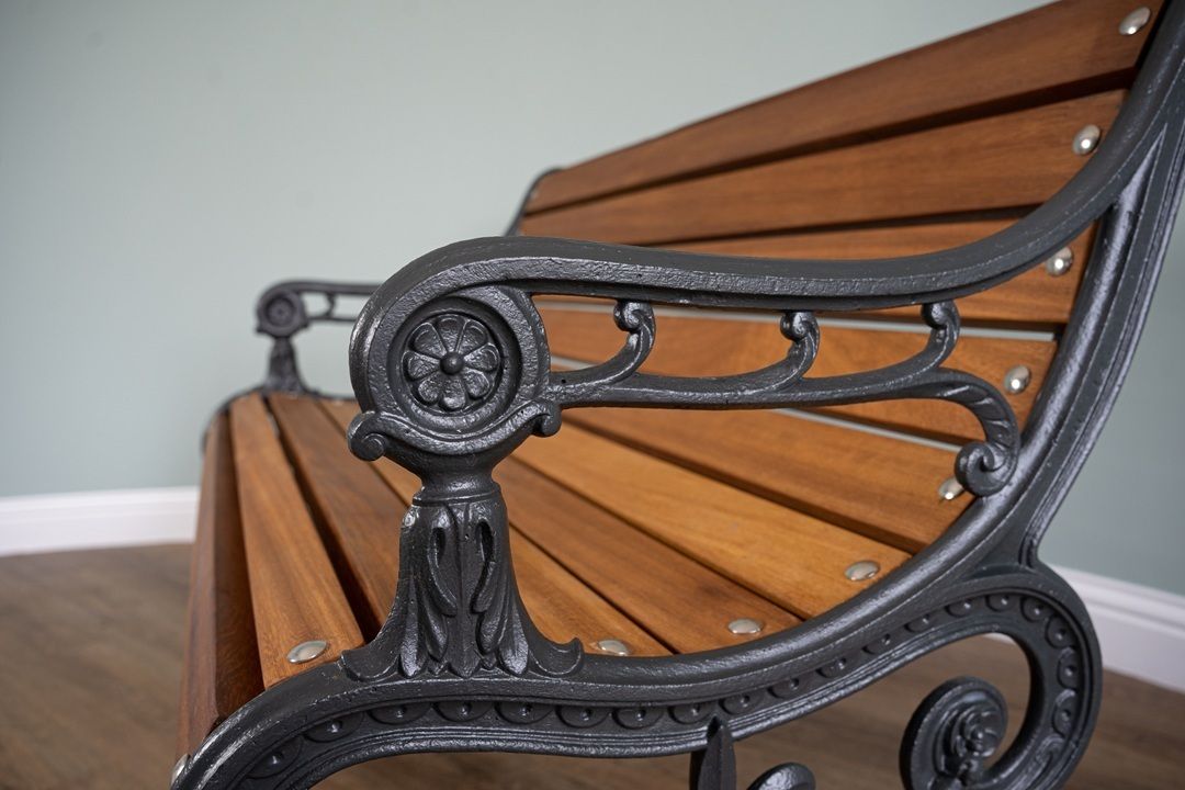 Antique Carron Garden Bench photo vinterior