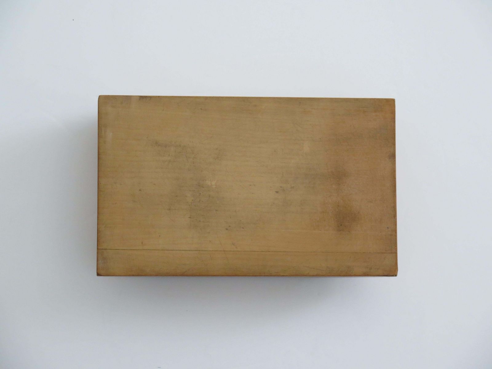 photo vintage Art Deco Lidded Box Burr Walnut Hinged Lid On Pale Wood Base, Circa 1925