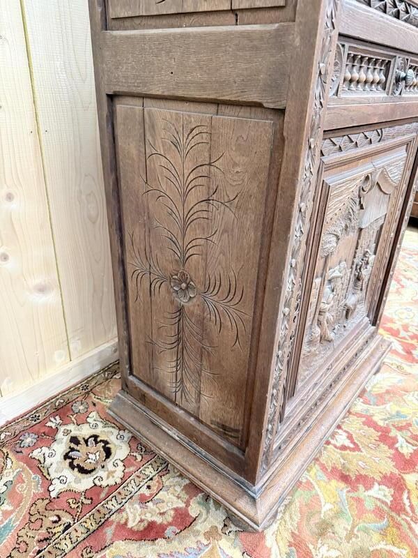 Bonnetiere   Armoire Bretonne En Chêne Massif Sculpté photo Furniture