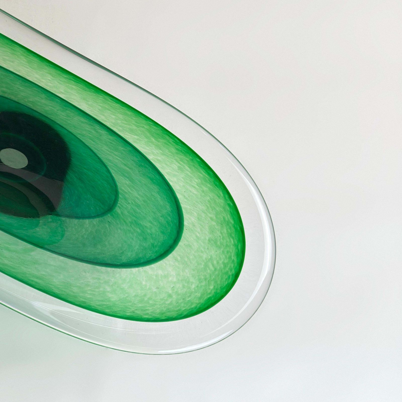 Green Art Glass Oval Centrepiece Bowl By Richard Glass, Teign Valley, 2000s photo for sale