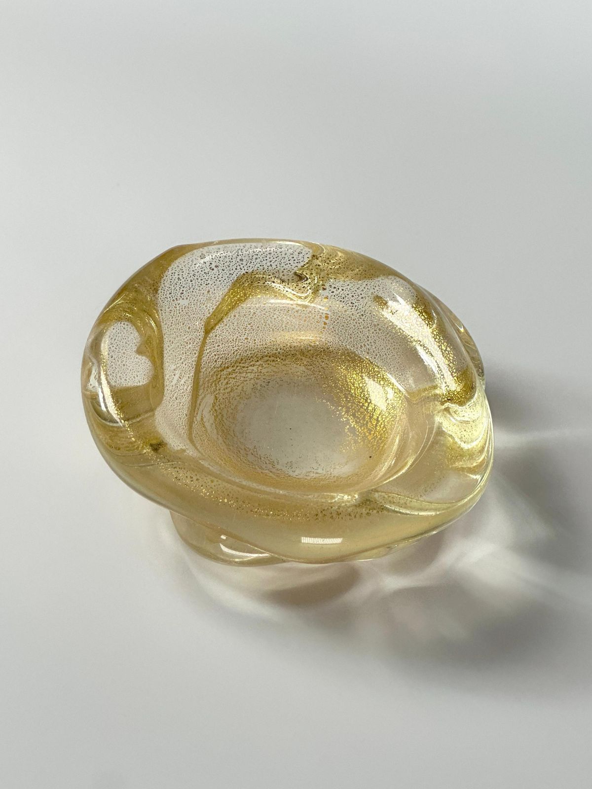 Small Gold Murano Glass Freeform Shaped Bowl By Archimede Seguso, Italy, 1980s photo furniture